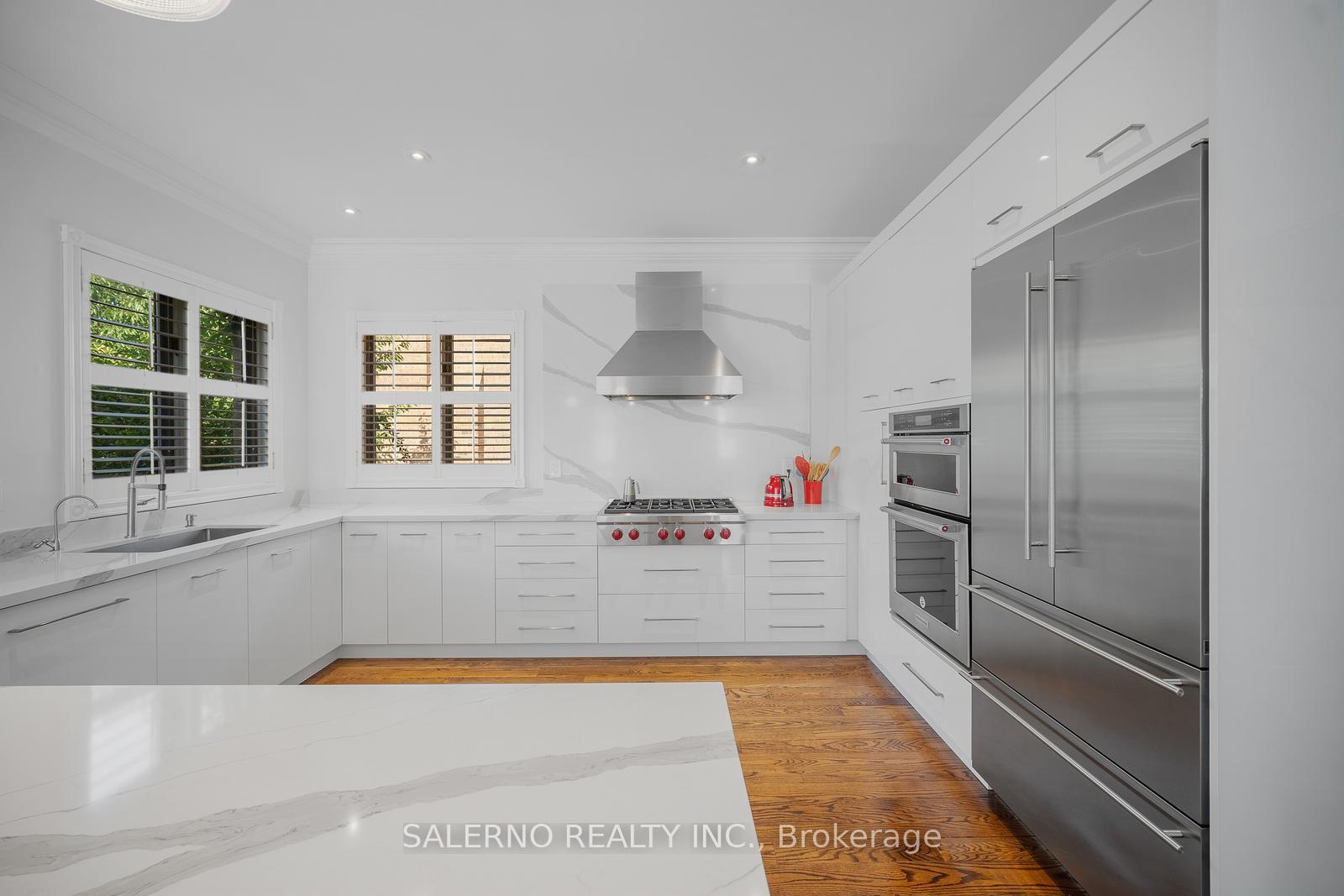 Photo 13 of 32 Donna Mae Crescent, Vaughan, Crestwood-Springfarm-Yorkhill — HOMEH
