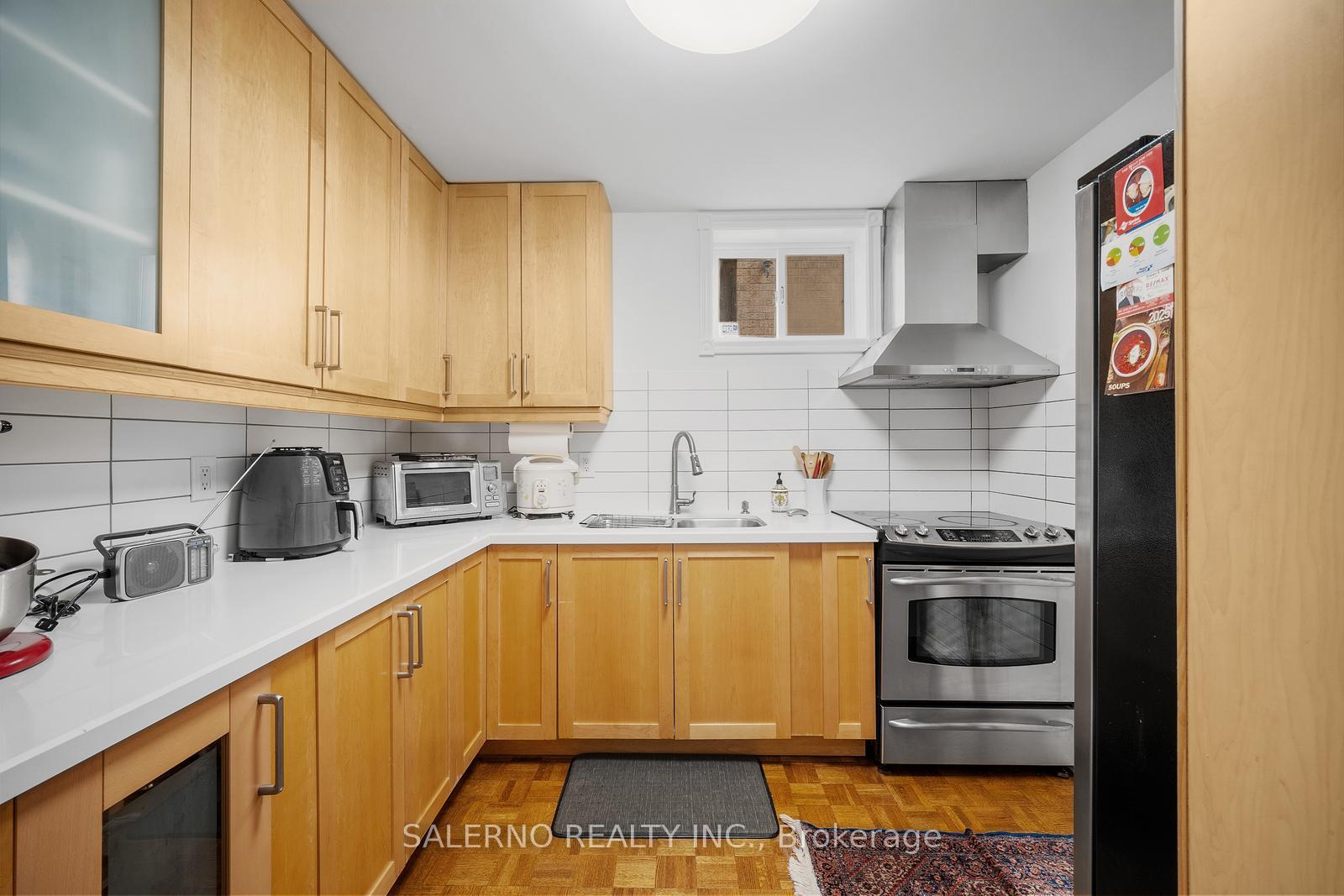 Photo 36 of 32 Donna Mae Crescent, Vaughan, Crestwood-Springfarm-Yorkhill — HOMEH