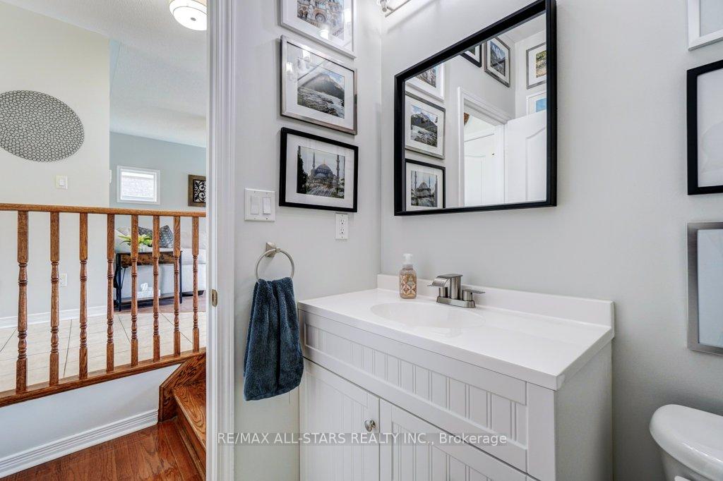 Photo 17 of 54 Cosmos Avenue, Uxbridge — HOMEH
