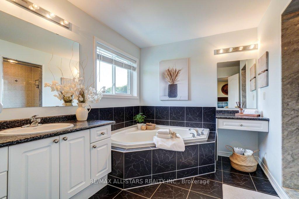 Photo 21 of 54 Cosmos Avenue, Uxbridge — HOMEH