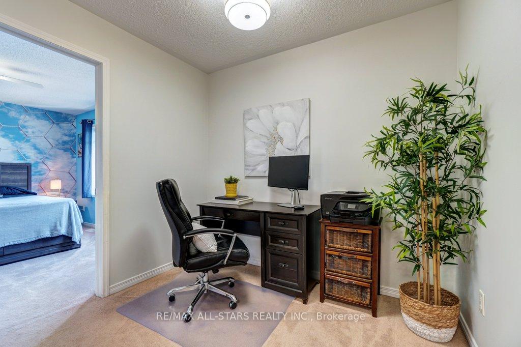 Photo 26 of 54 Cosmos Avenue, Uxbridge — HOMEH
