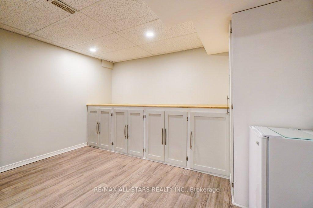 Photo 32 of 54 Cosmos Avenue, Uxbridge — HOMEH