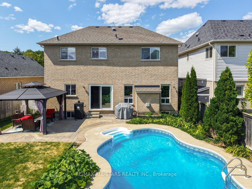 Photo 37 of 54 Cosmos Avenue, Uxbridge — HOMEH