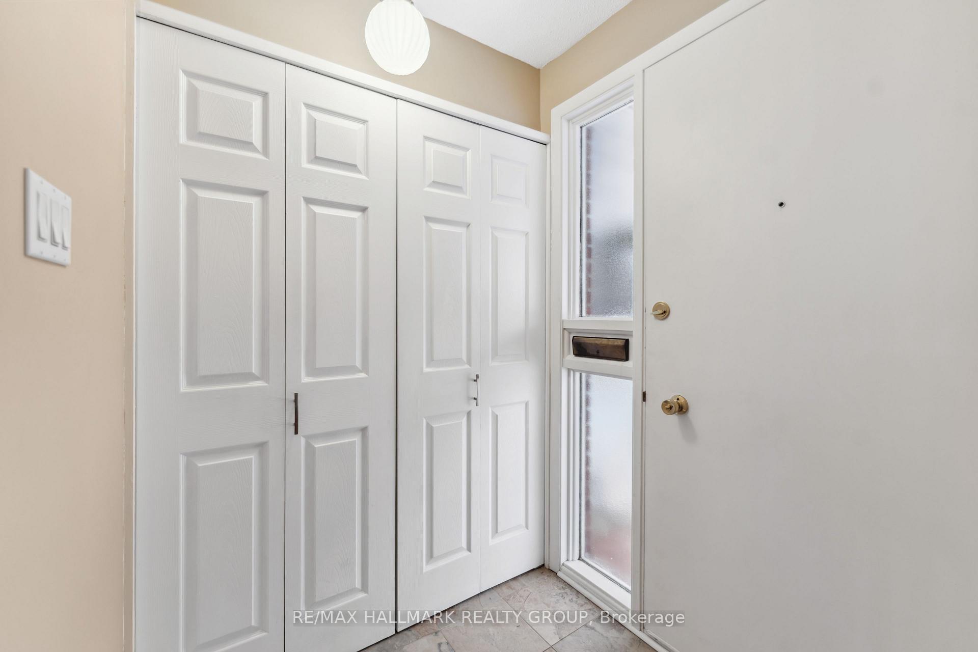 Photo 2 of 619 Clancy Street, Ottawa, Beacon Hill North — HOMEH