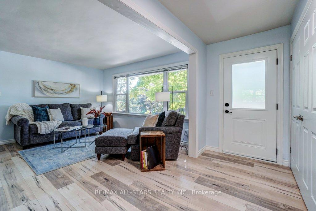 Photo 5 of 203 East Street, Uxbridge — HOMEH