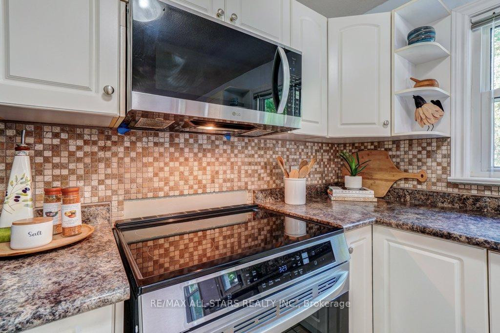 Photo 11 of 203 East Street, Uxbridge — HOMEH