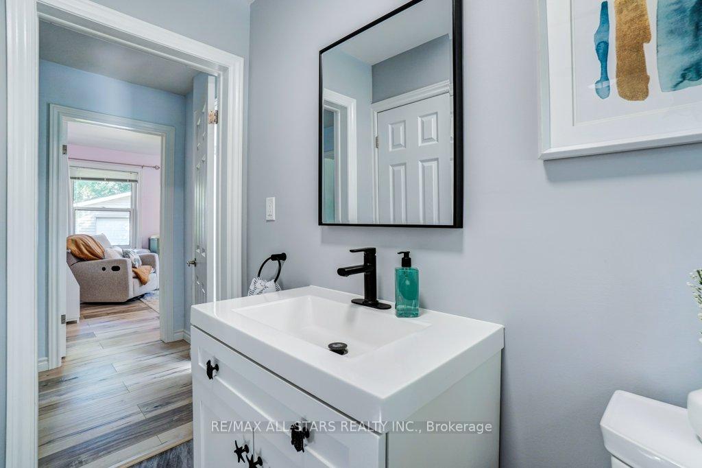 Photo 25 of 203 East Street, Uxbridge — HOMEH
