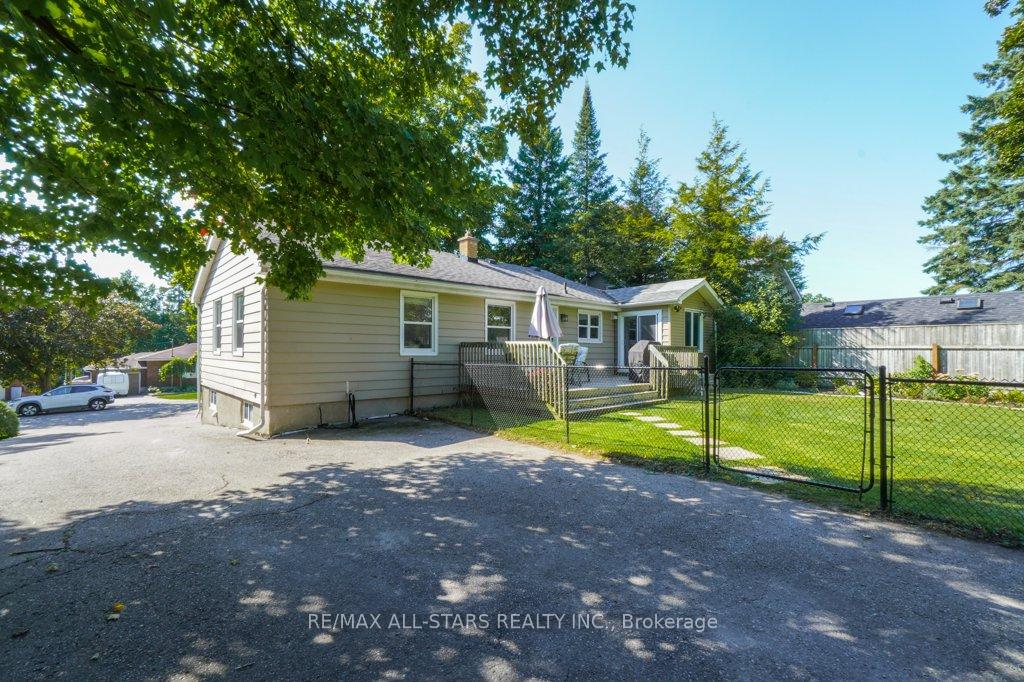 Photo 40 of 203 East Street, Uxbridge — HOMEH
