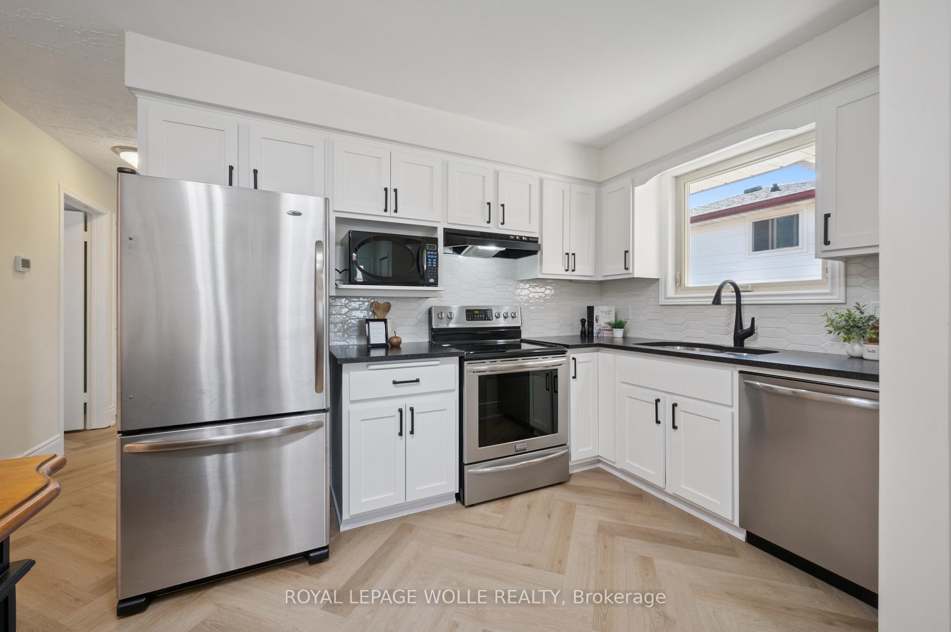 Photo 10 of 319 Conservation Drive, Waterloo — HOMEH