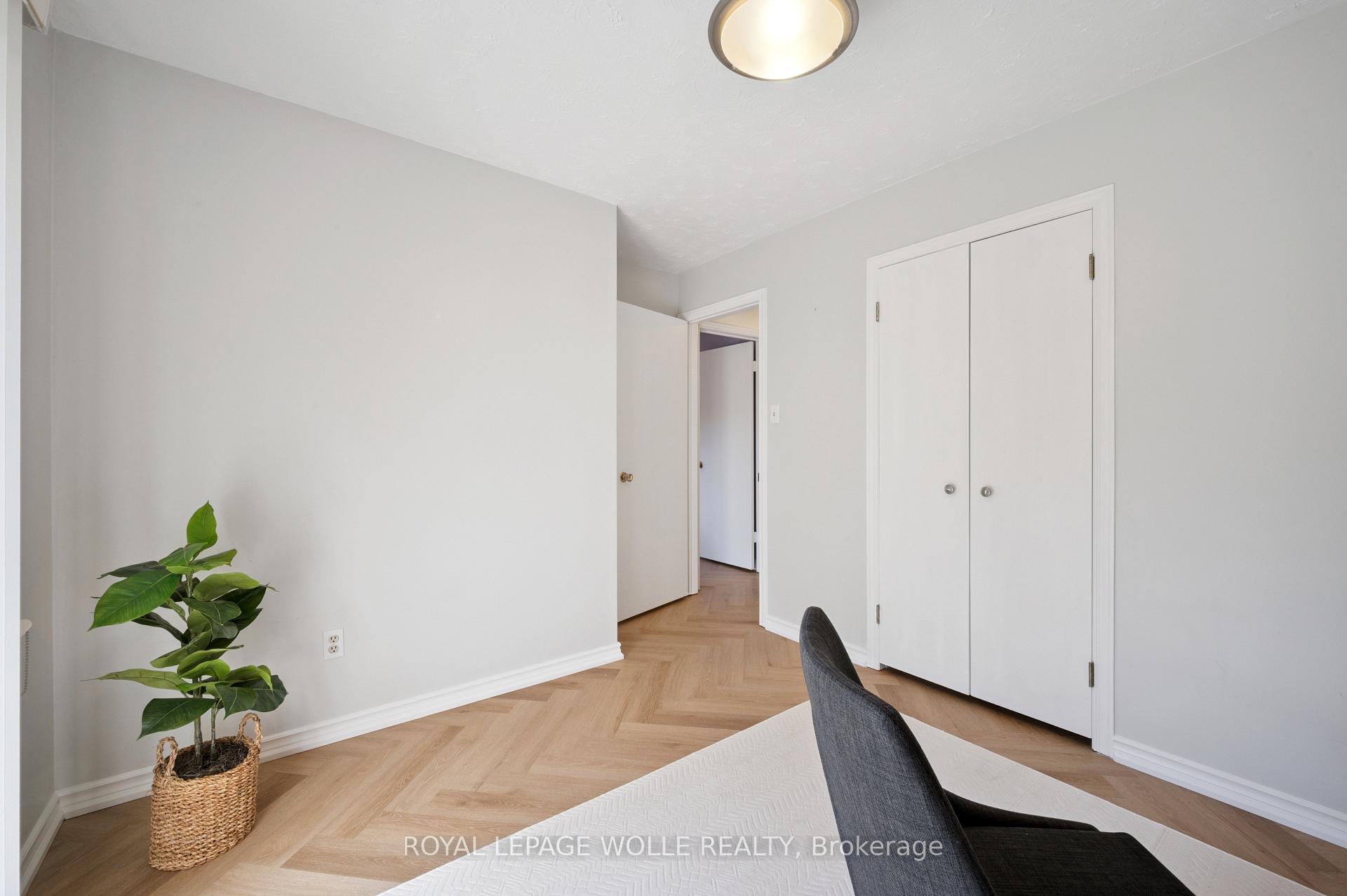 Photo 18 of 319 Conservation Drive, Waterloo — HOMEH