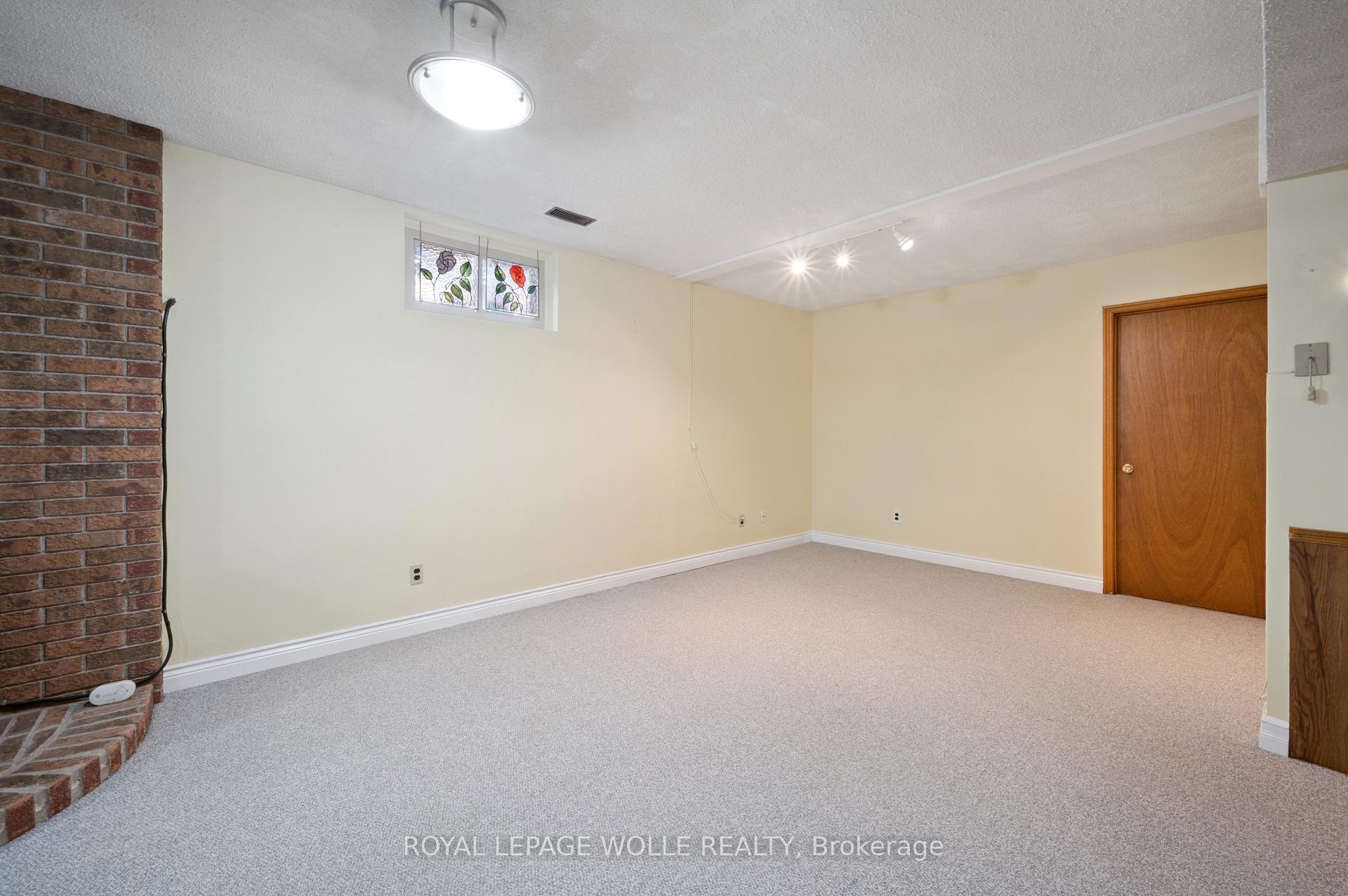 Photo 28 of 319 Conservation Drive, Waterloo — HOMEH