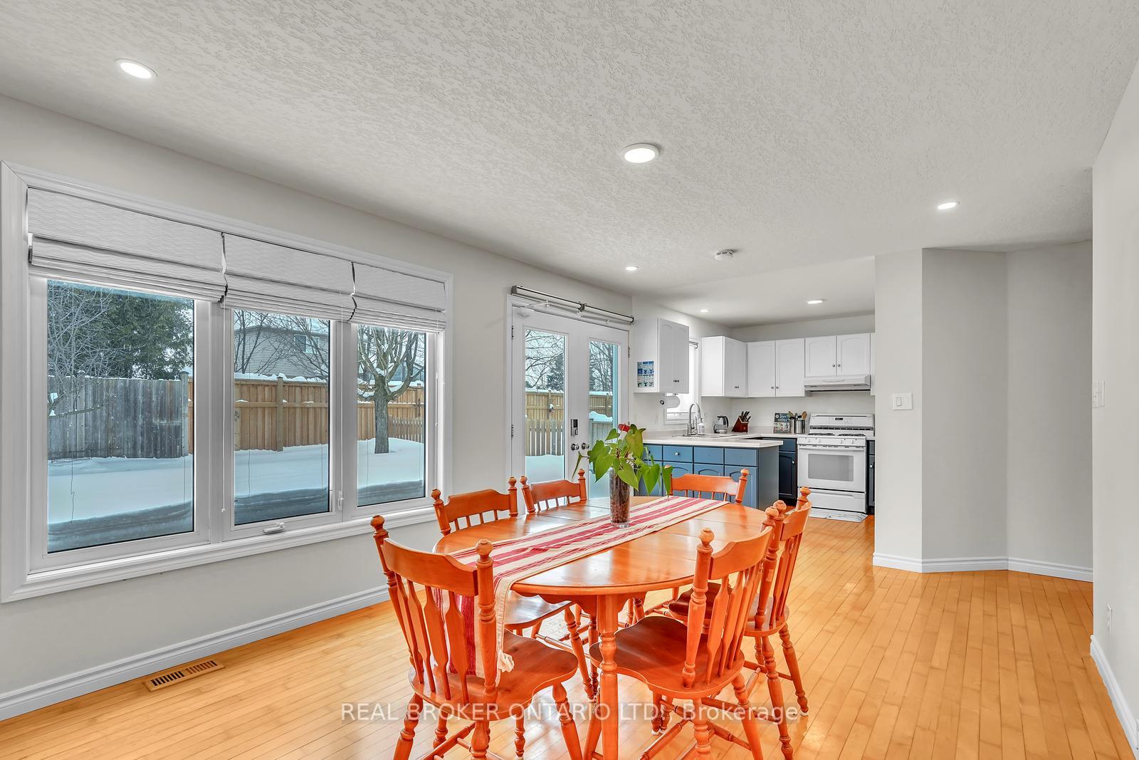 Photo 12 of 505 Forestlawn Road, Waterloo — HOMEH