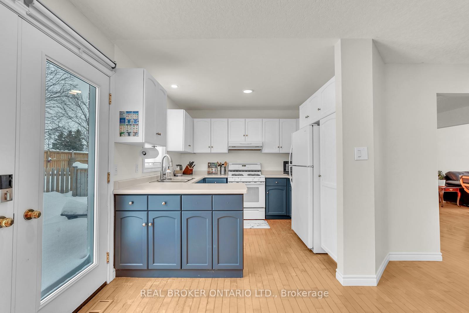 Photo 15 of 505 Forestlawn Road, Waterloo — HOMEH