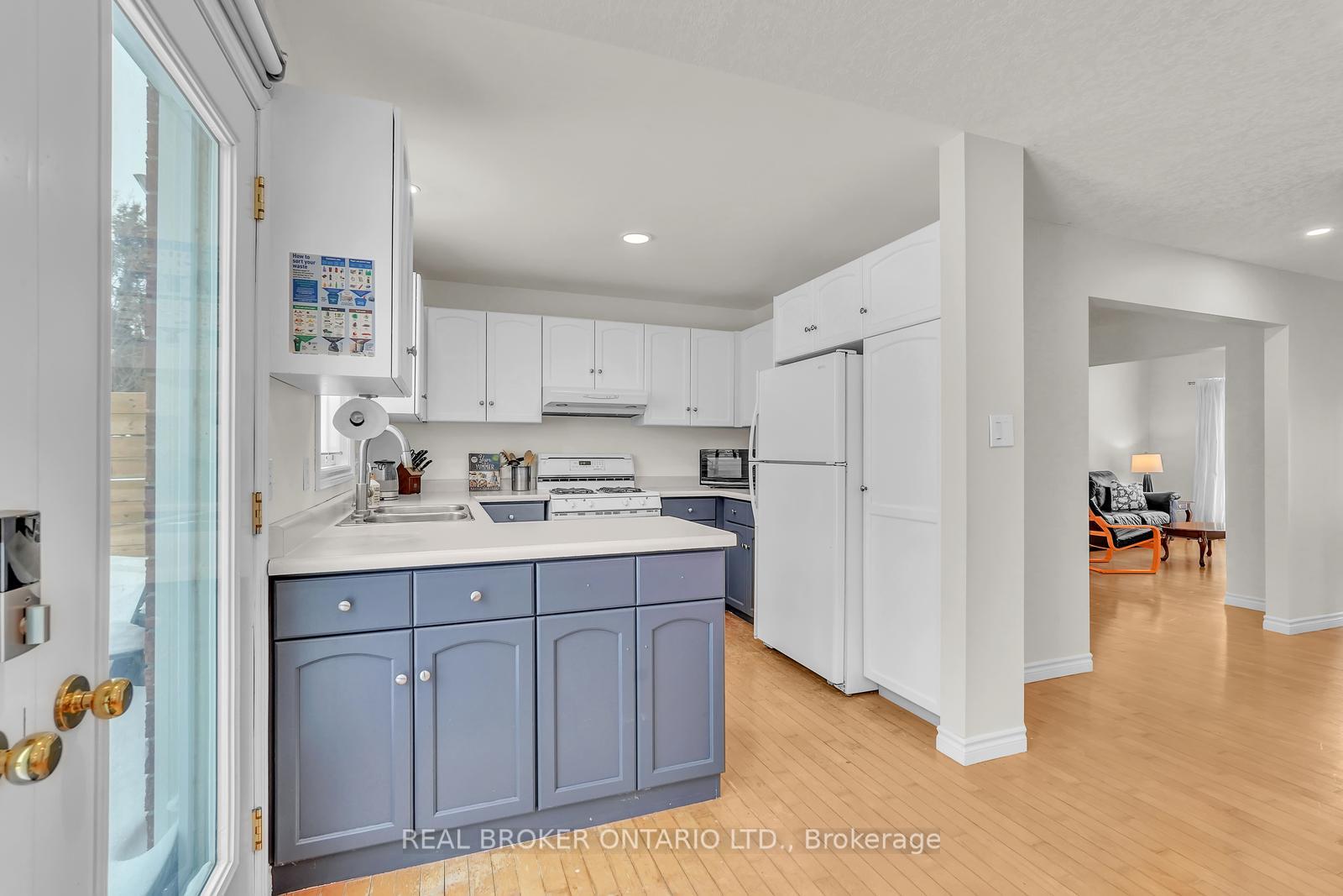 Photo 17 of 505 Forestlawn Road, Waterloo — HOMEH