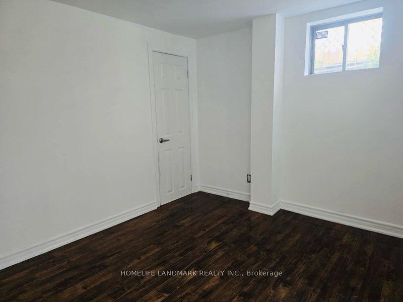 Photo 8 of 211 Zokol Drive, Aurora, Bayview Northeast — HOMEH