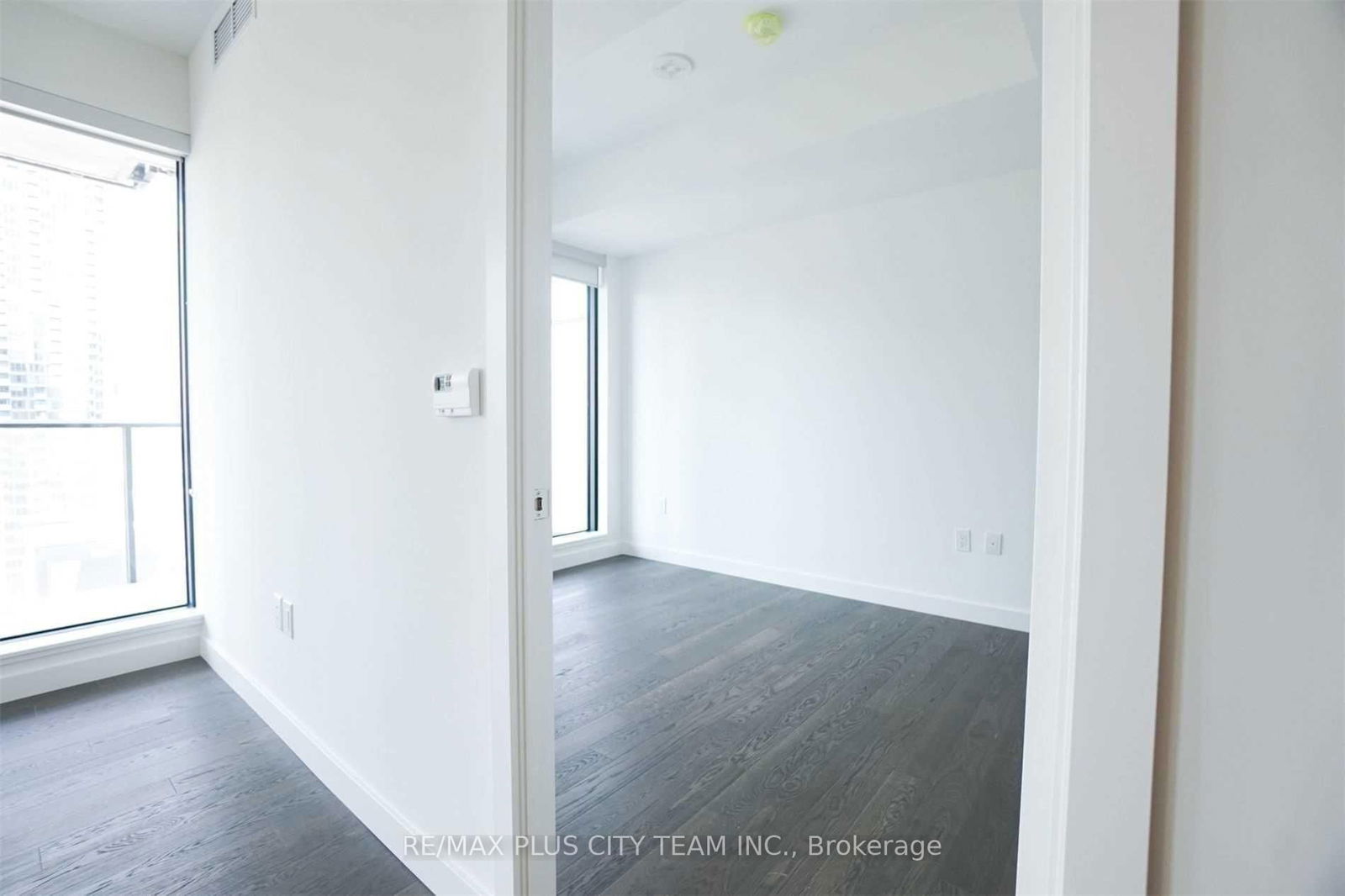 Photo 8 of Unit 1905, 2A Church St, Toronto, Waterfront Communities — HOMEH
