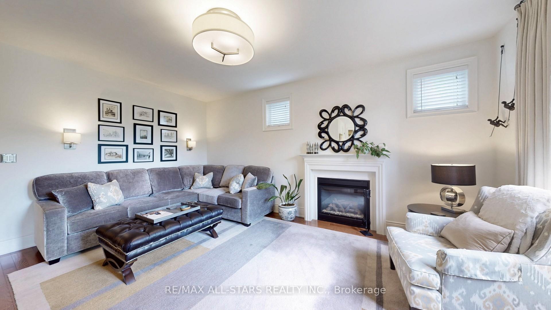 Photo 6 of 94 Campbell Drive S, Uxbridge — HOMEH