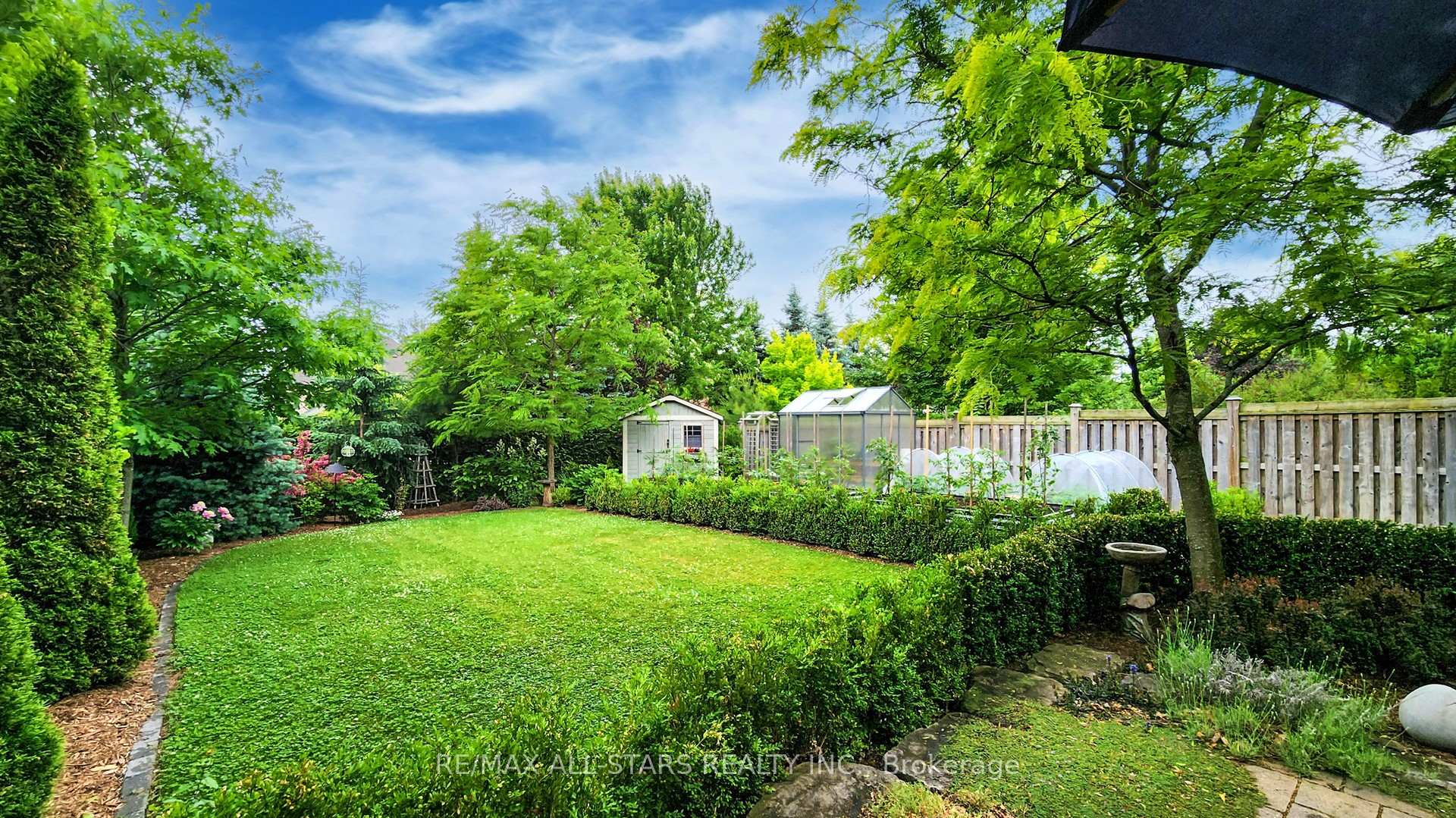 Photo 42 of 94 Campbell Drive S, Uxbridge — HOMEH