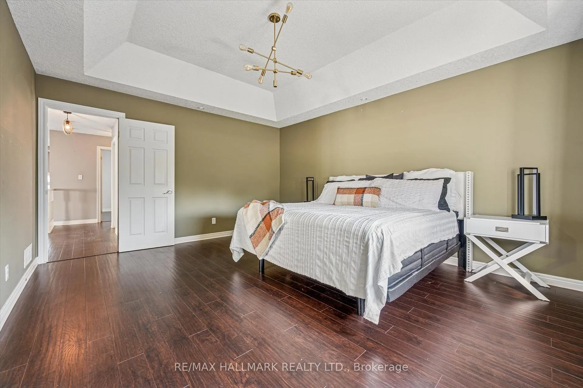 Photo 24 of 503 Brigantine Drive, Waterloo — HOMEH