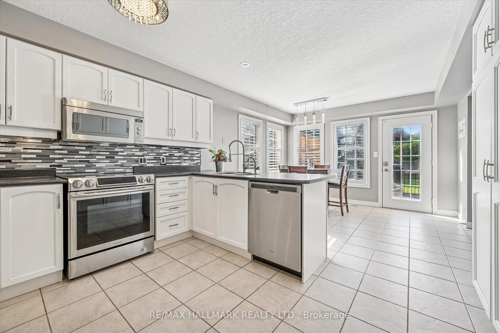 Photo 28 of 503 Brigantine Drive, Waterloo — HOMEH