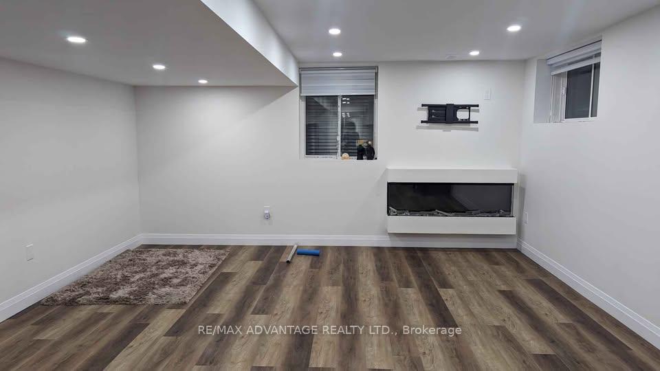 Photo 6 of Unit Basement, 646 Wild Rye Street, Waterloo, Columbia Forest — HOMEH