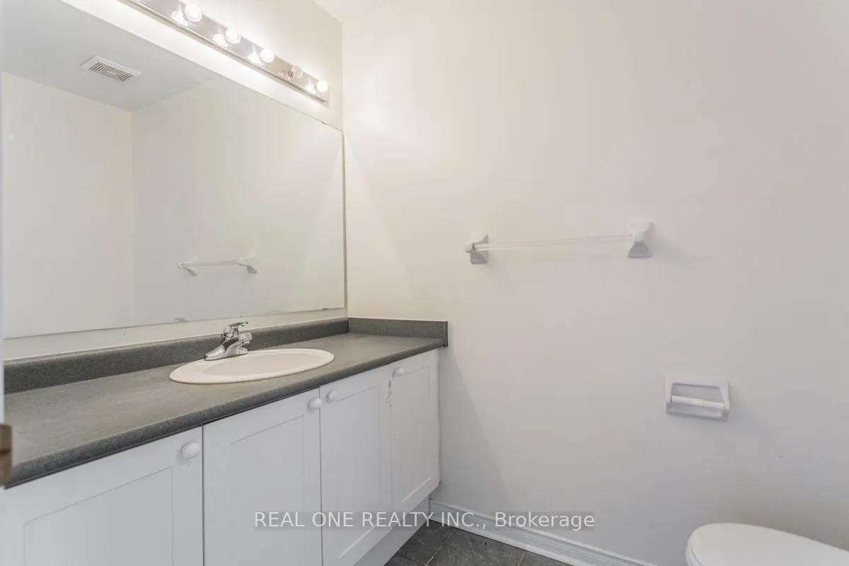 Photo 16 of Unit Upper, 24 Coast Avenue, Vaughan, Maple — HOMEH