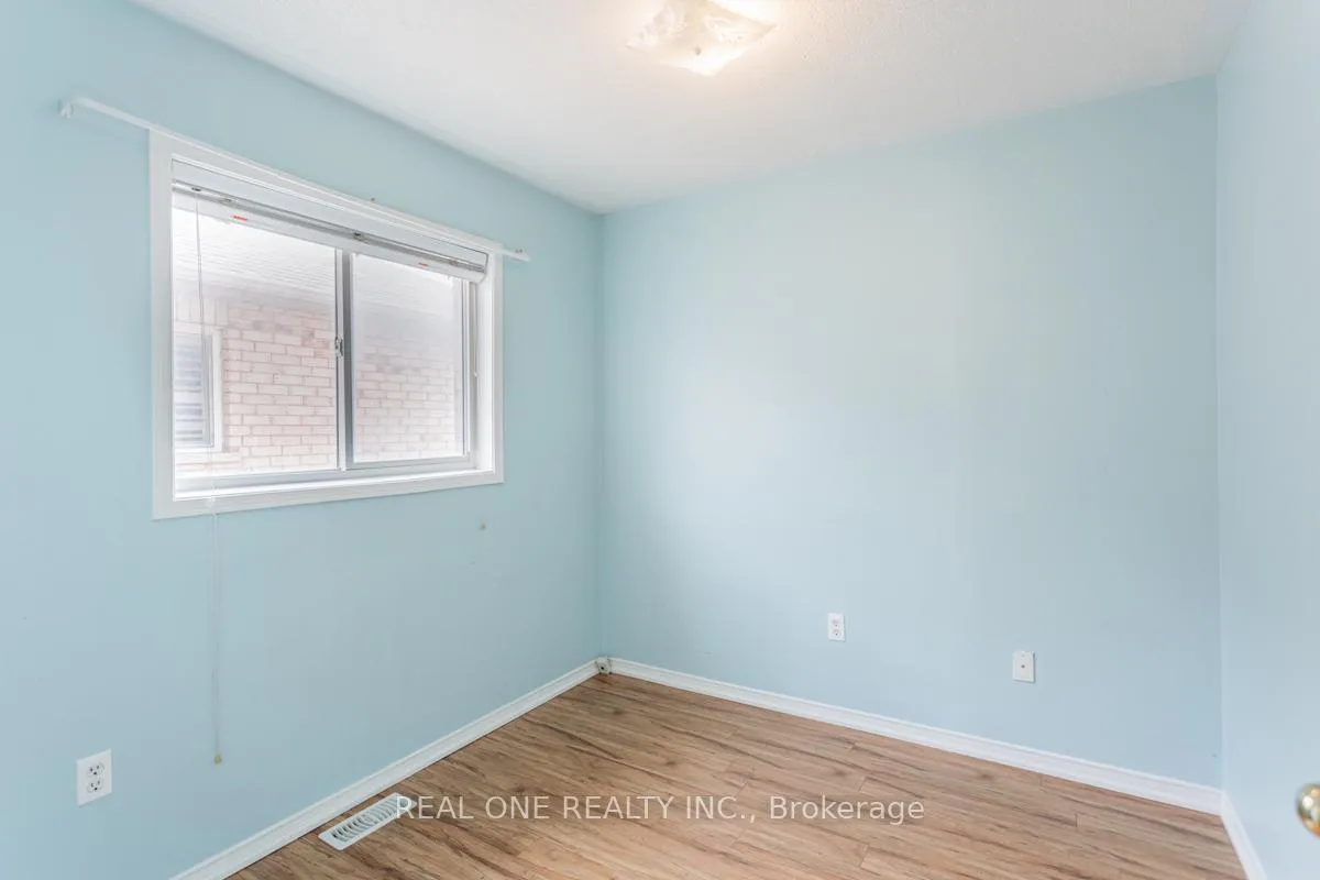 Photo 20 of Unit Upper, 24 Coast Avenue, Vaughan, Maple — HOMEH