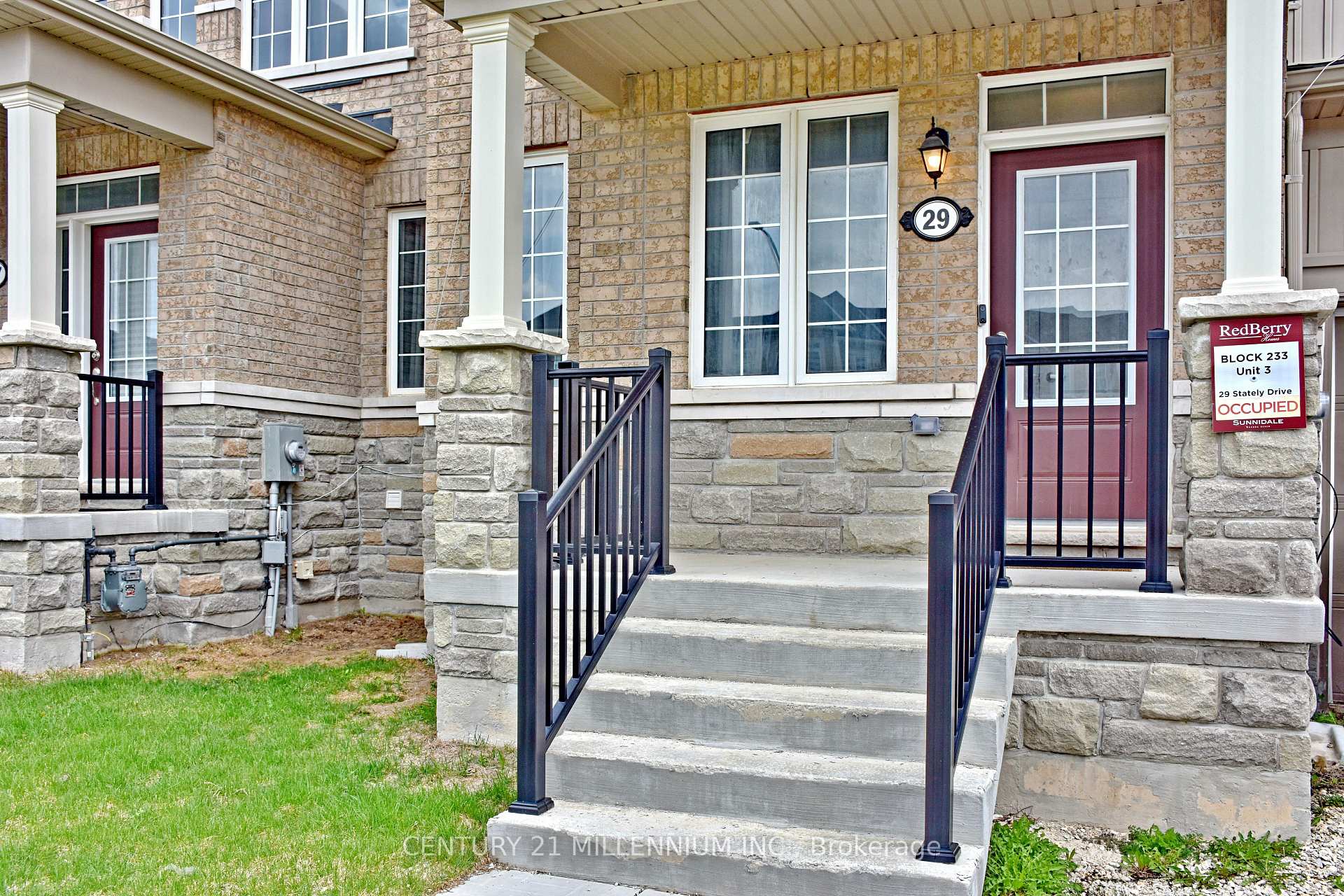 Photo 5 of 29 Stately Drive, Wasaga Beach — HOMEH