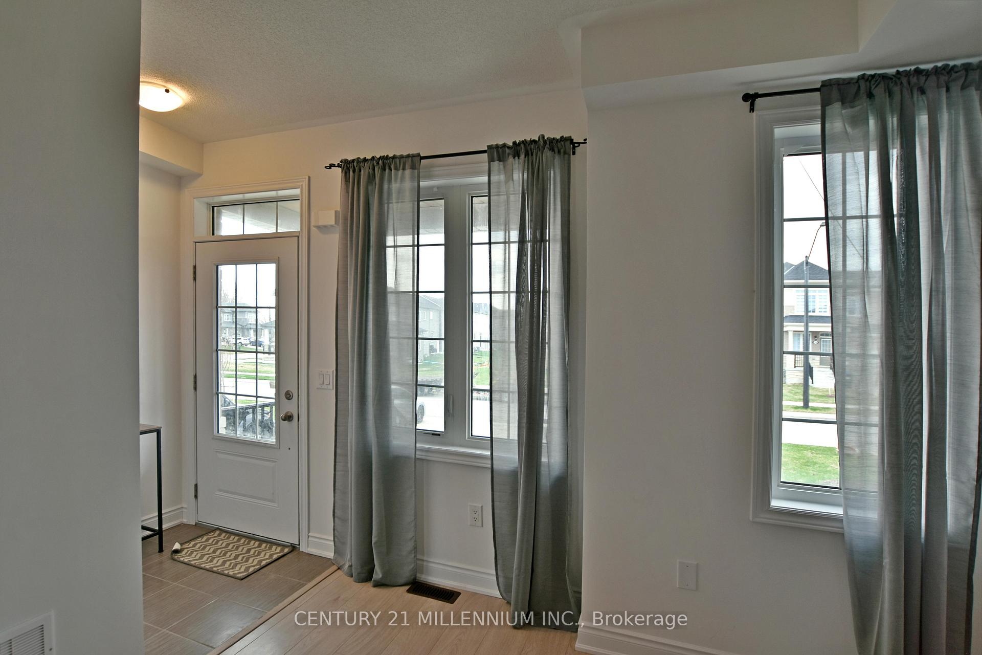 Photo 10 of 29 Stately Drive, Wasaga Beach — HOMEH