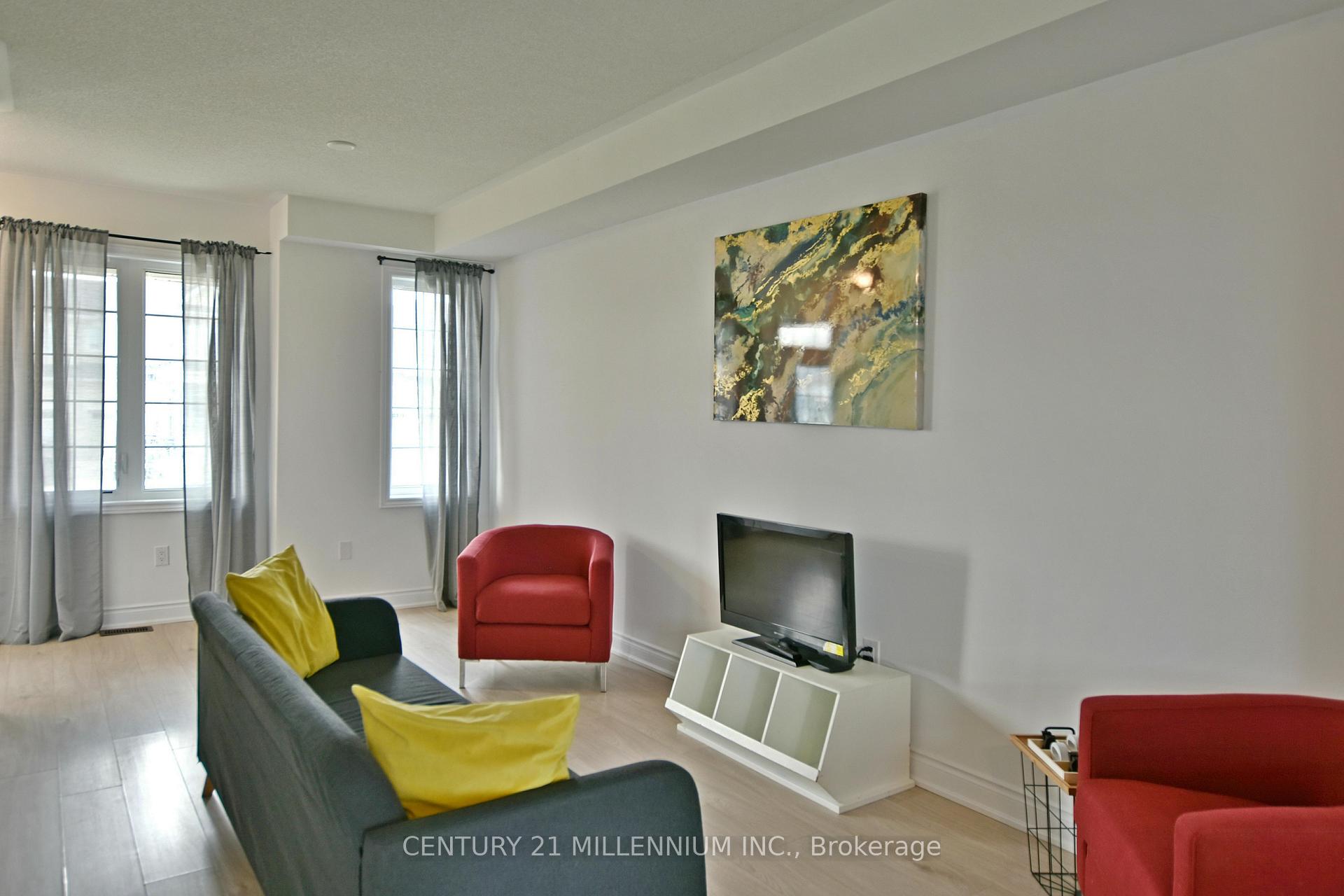 Photo 14 of 29 Stately Drive, Wasaga Beach — HOMEH