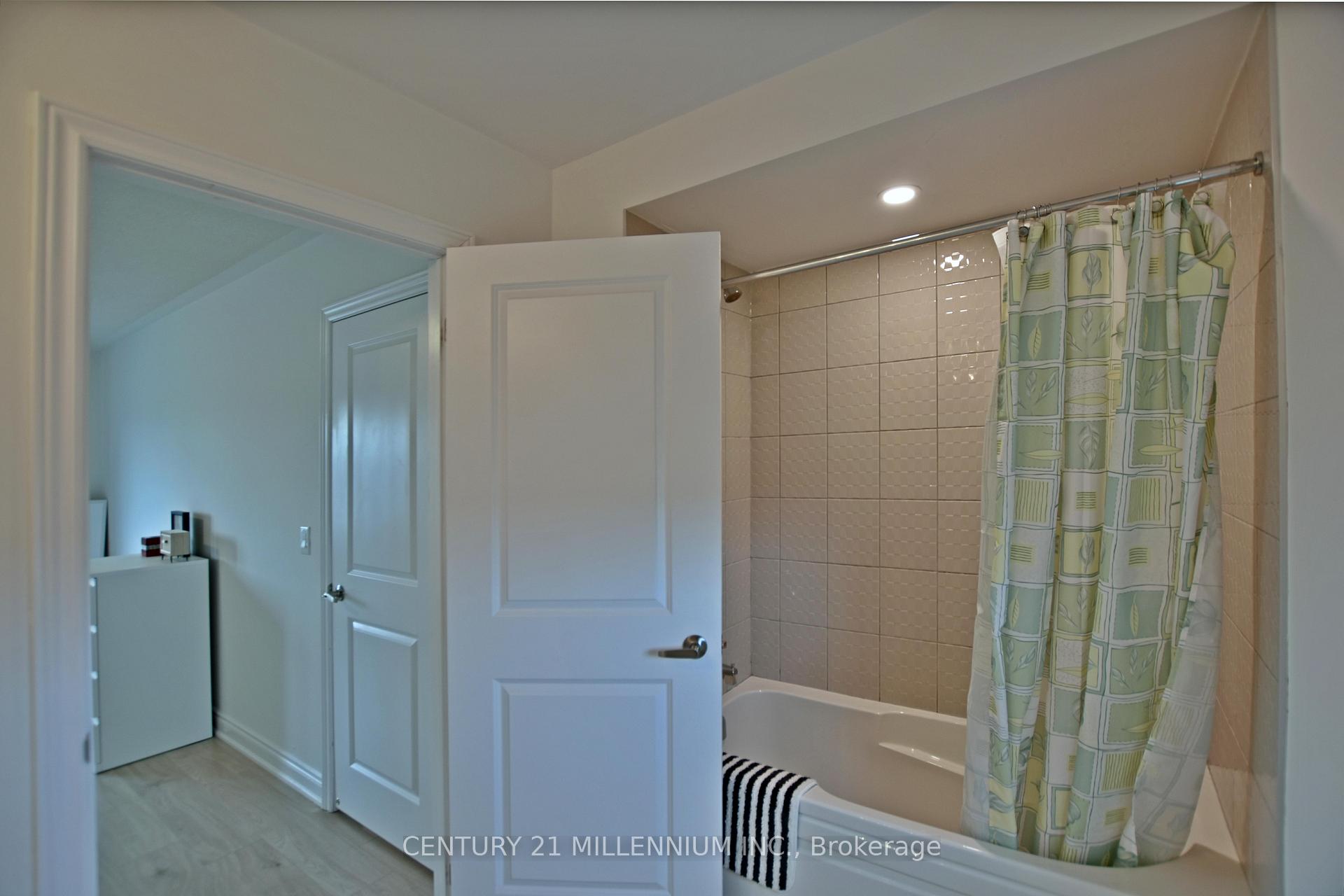 Photo 37 of 29 Stately Drive, Wasaga Beach — HOMEH