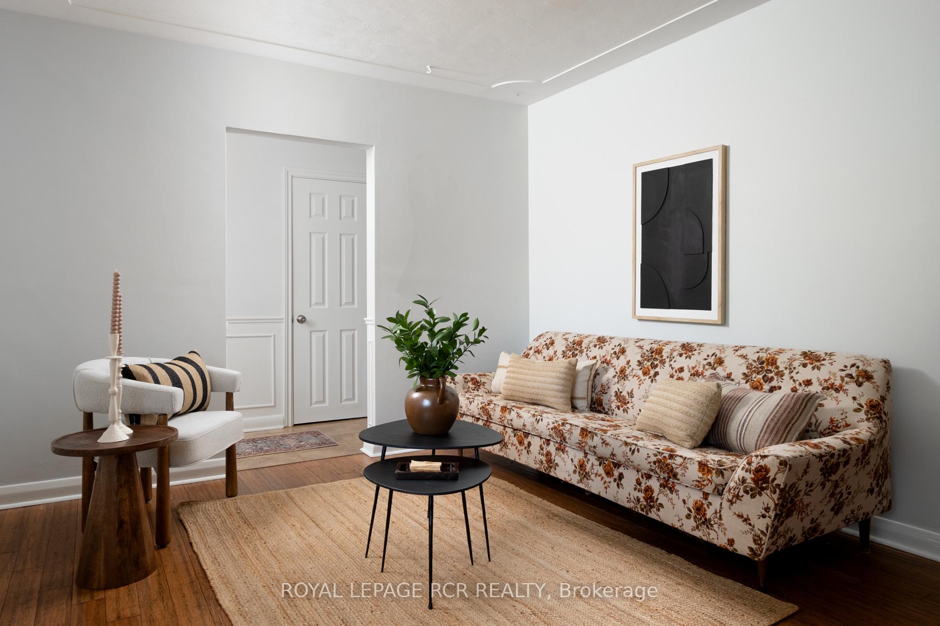Photo 11 of 85 Ellis Crescent S, Waterloo, Uptown Waterloo — HOMEH