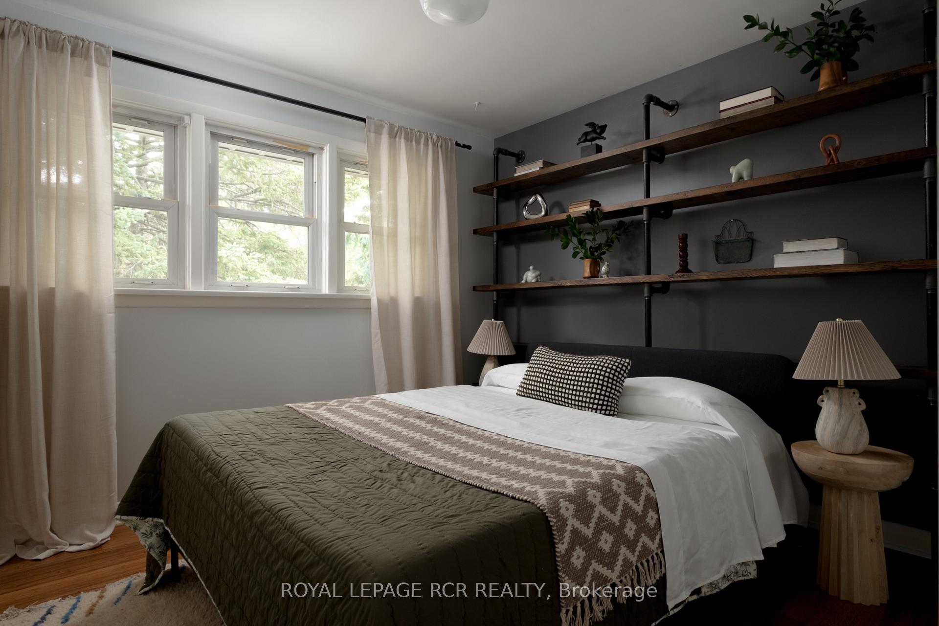 Photo 12 of 85 Ellis Crescent S, Waterloo, Uptown Waterloo — HOMEH