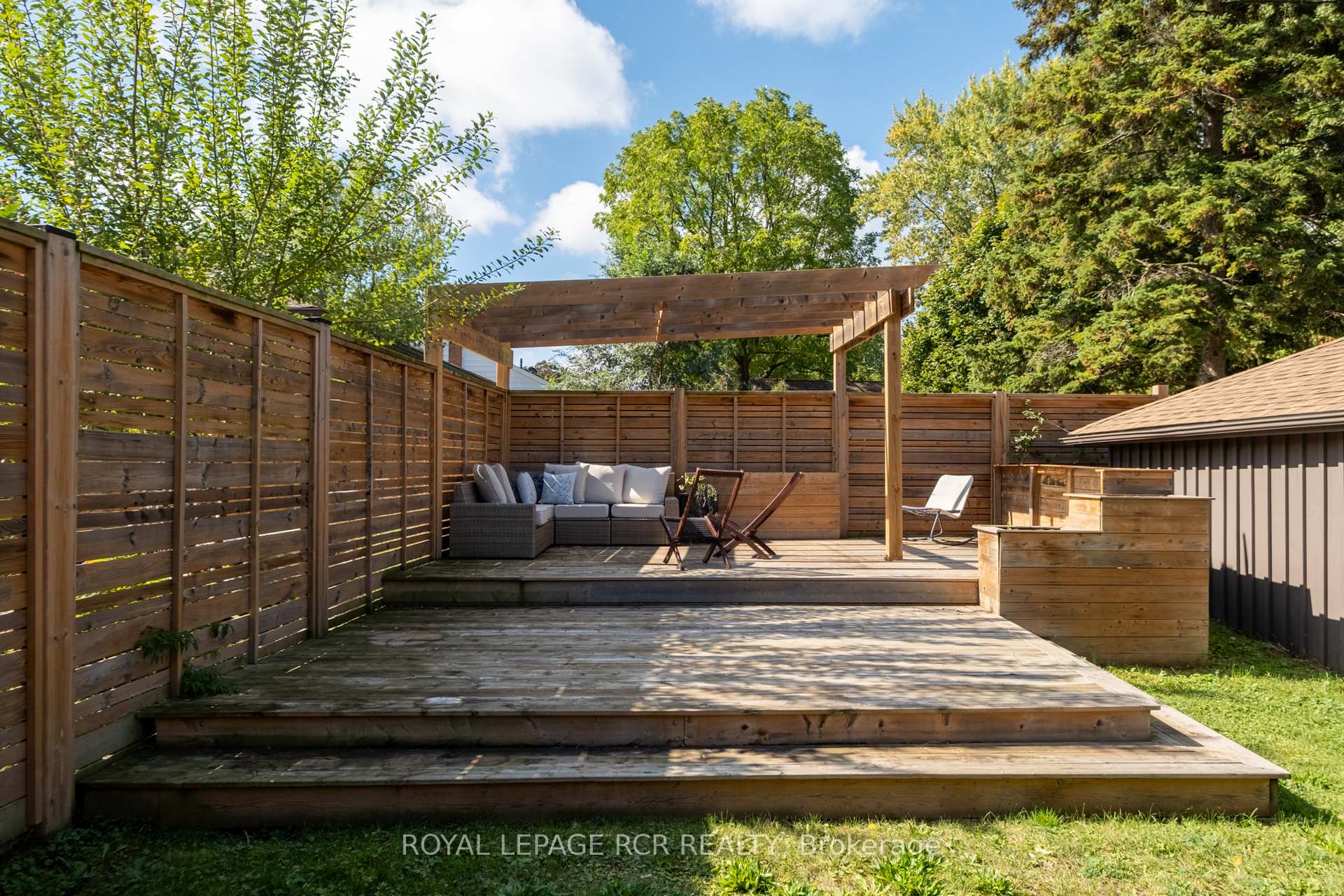 Photo 23 of 85 Ellis Crescent S, Waterloo, Uptown Waterloo — HOMEH