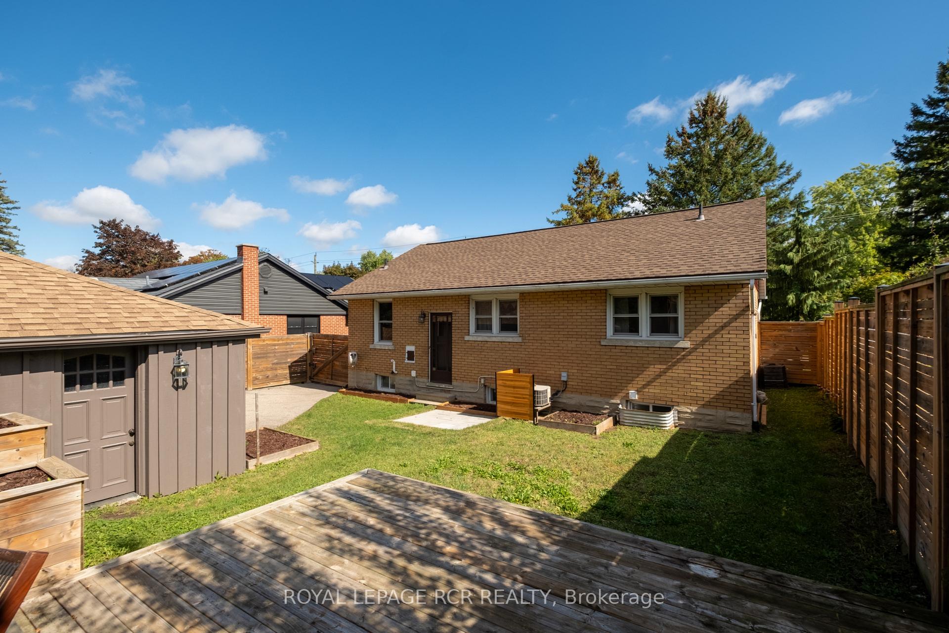 Photo 25 of 85 Ellis Crescent S, Waterloo, Uptown Waterloo — HOMEH