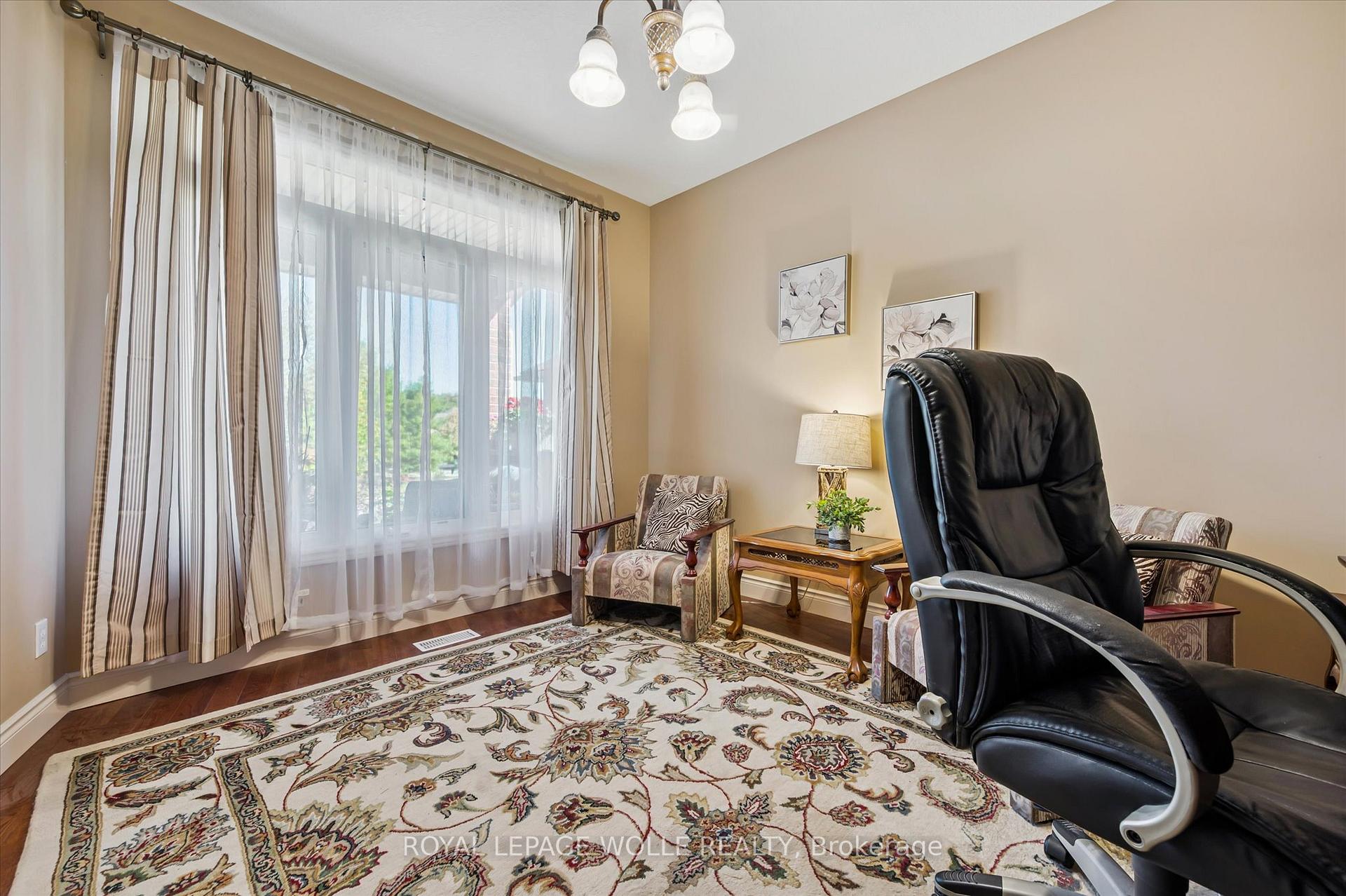Photo 6 of 702 Springwater Place, Waterloo — HOMEH