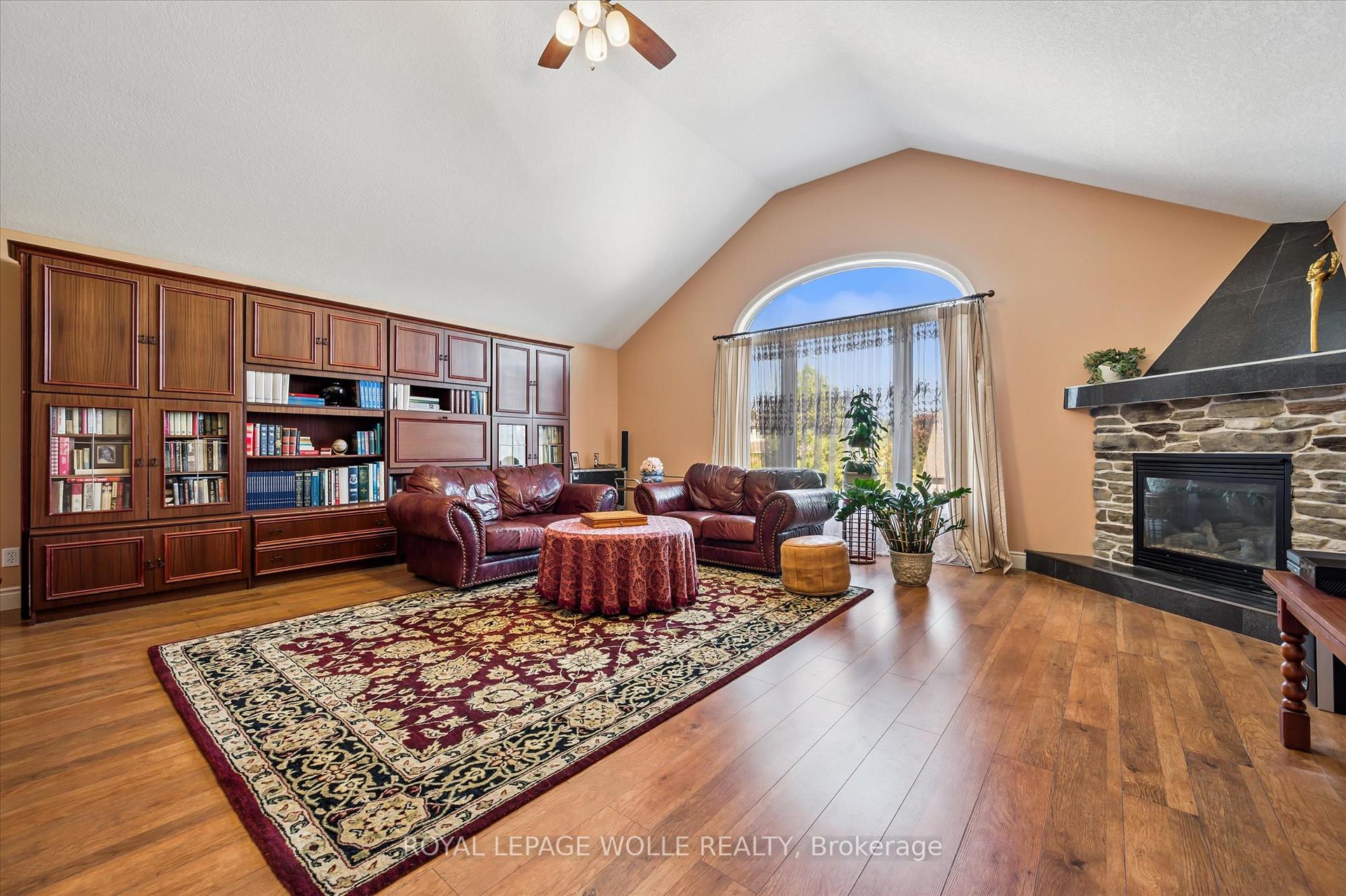 Photo 21 of 702 Springwater Place, Waterloo — HOMEH