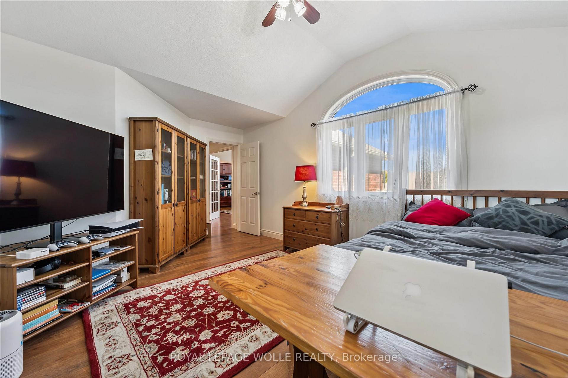 Photo 23 of 702 Springwater Place, Waterloo — HOMEH