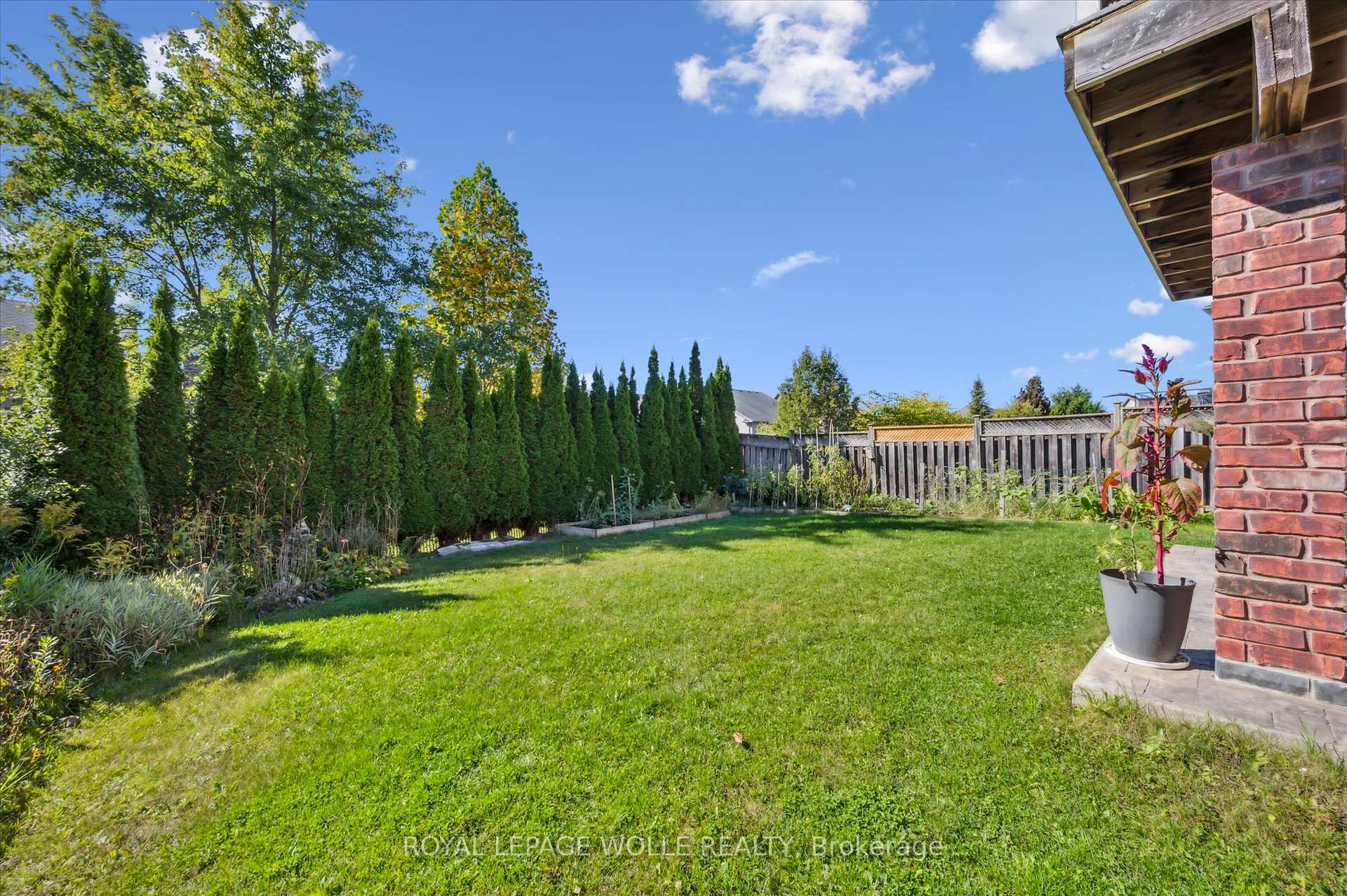 Photo 39 of 702 Springwater Place, Waterloo — HOMEH