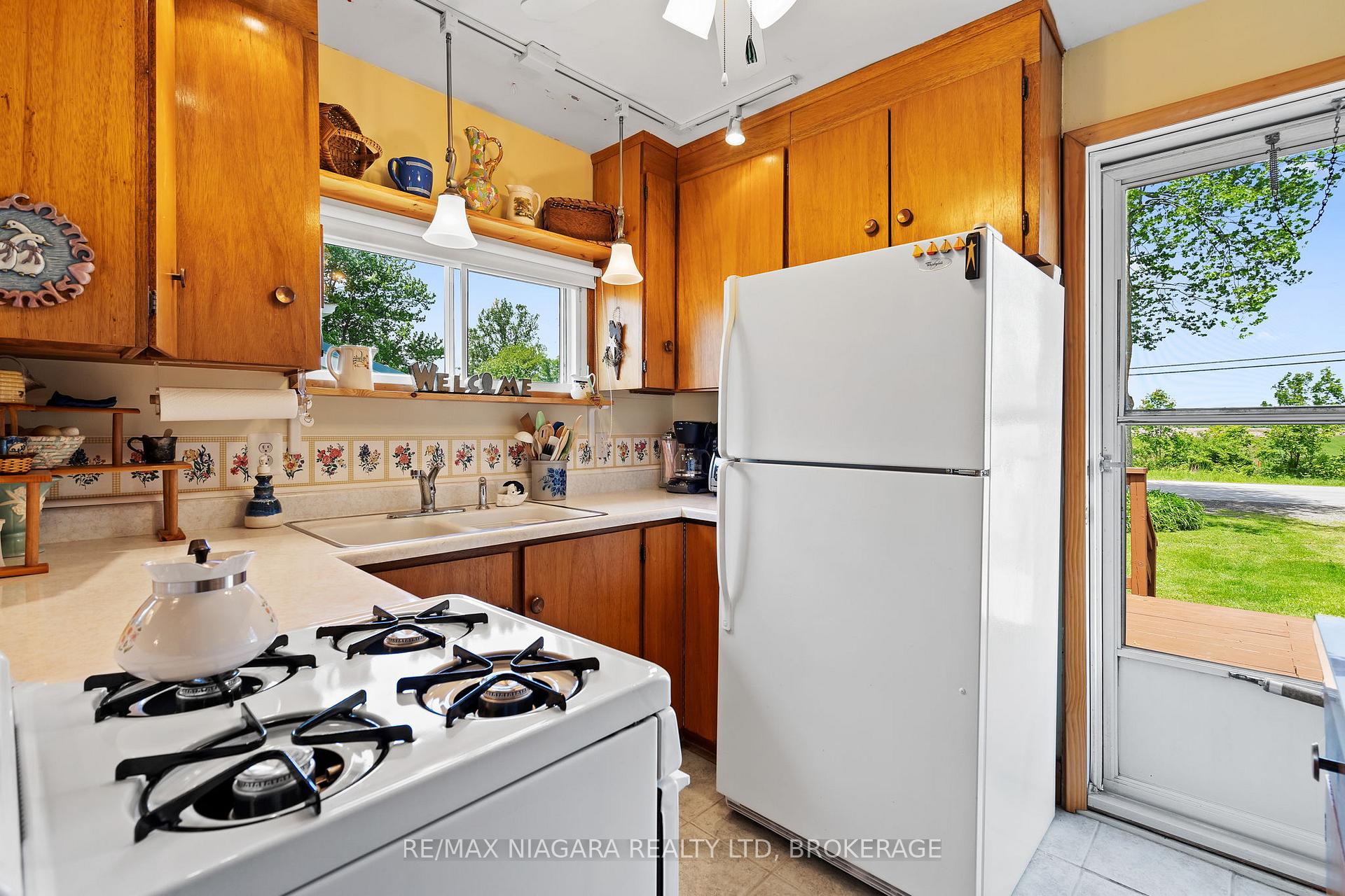 Photo 38 of 12807-12815 Lakeshore Road, Wainfleet, Lakeshore — HOMEH