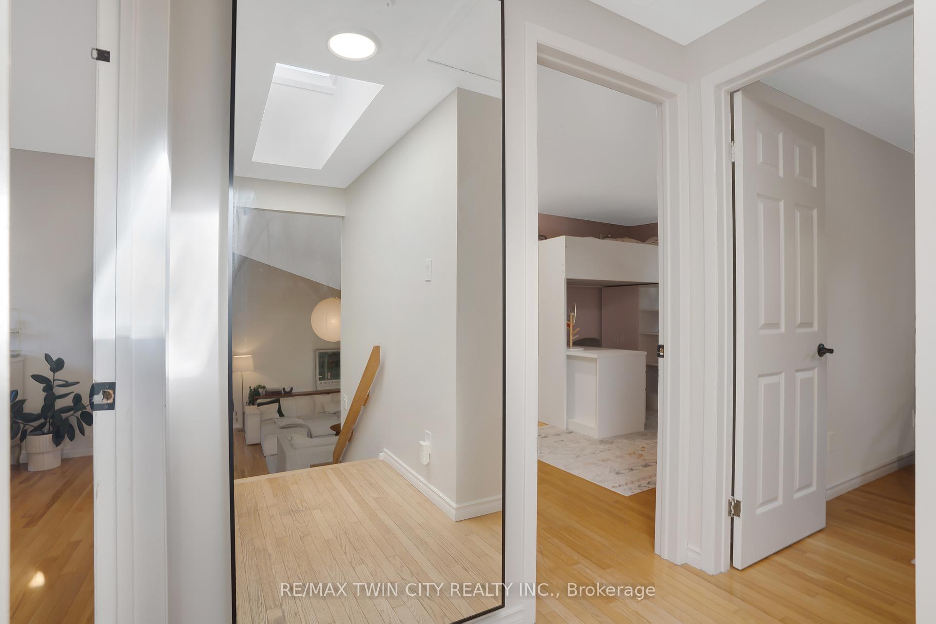 Photo 21 of 276 Camille Crescent, Waterloo, Lexington — HOMEH