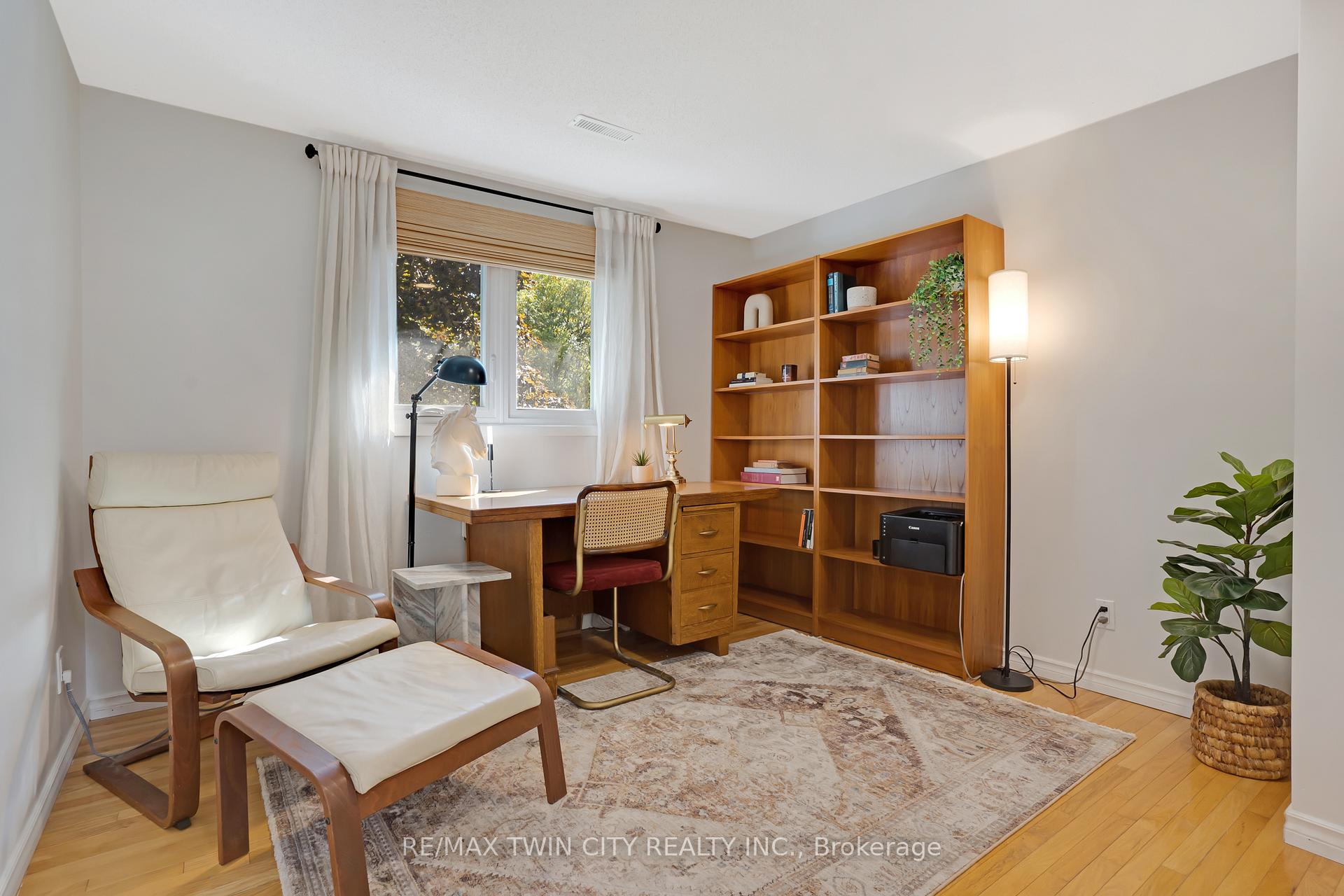 Photo 28 of 276 Camille Crescent, Waterloo, Lexington — HOMEH
