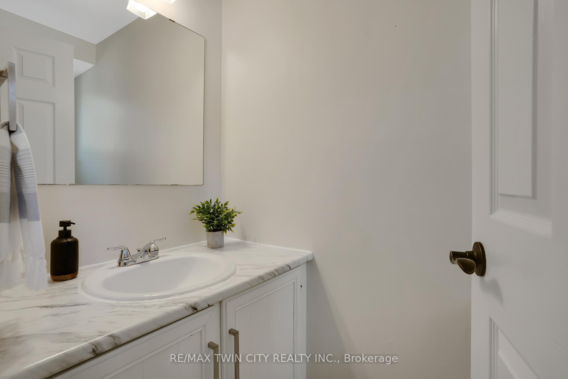 Photo 32 of 276 Camille Crescent, Waterloo, Lexington — HOMEH