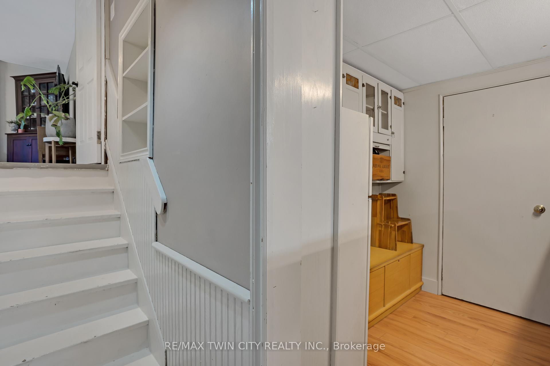 Photo 33 of 276 Camille Crescent, Waterloo, Lexington — HOMEH