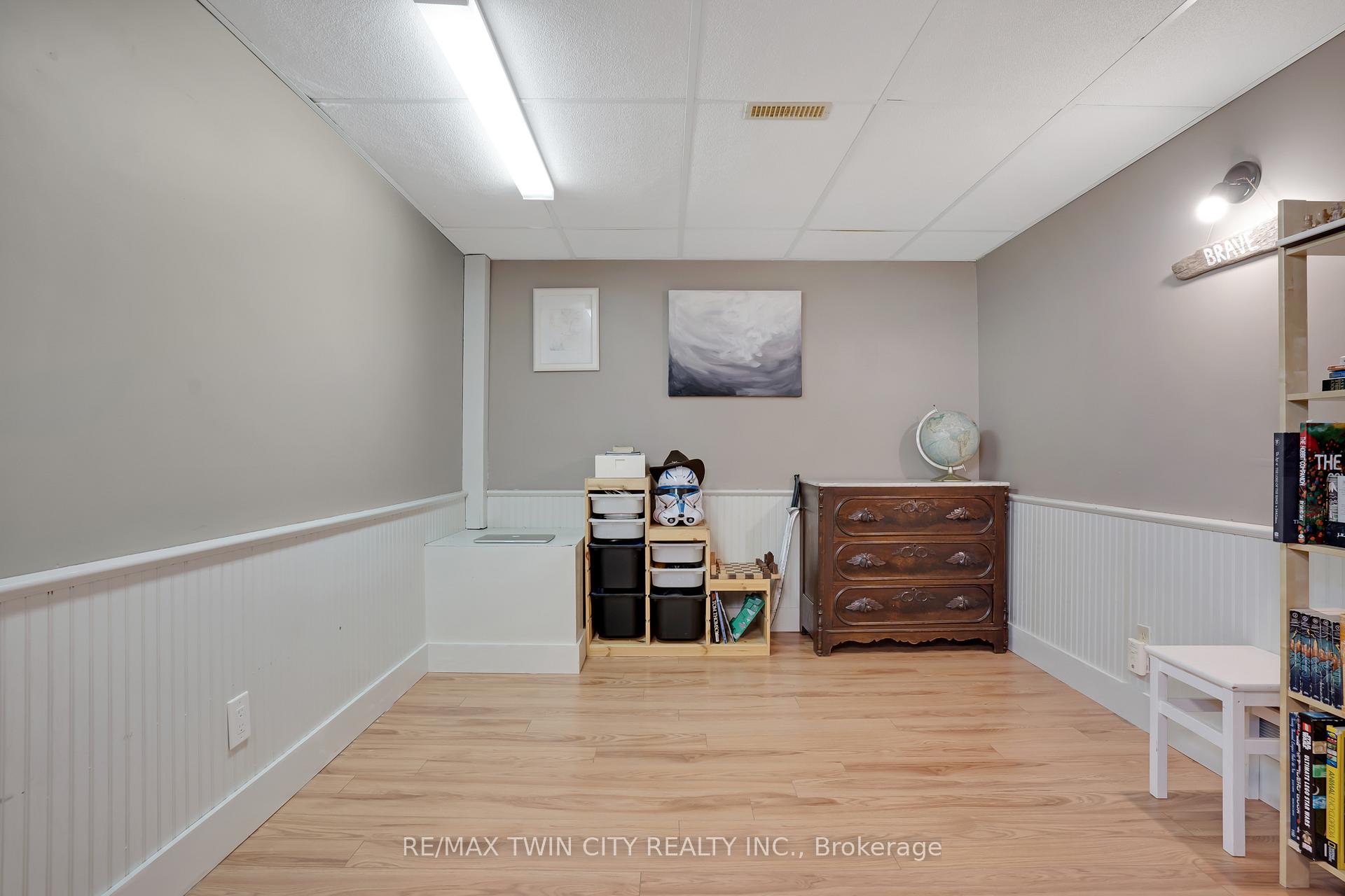 Photo 37 of 276 Camille Crescent, Waterloo, Lexington — HOMEH