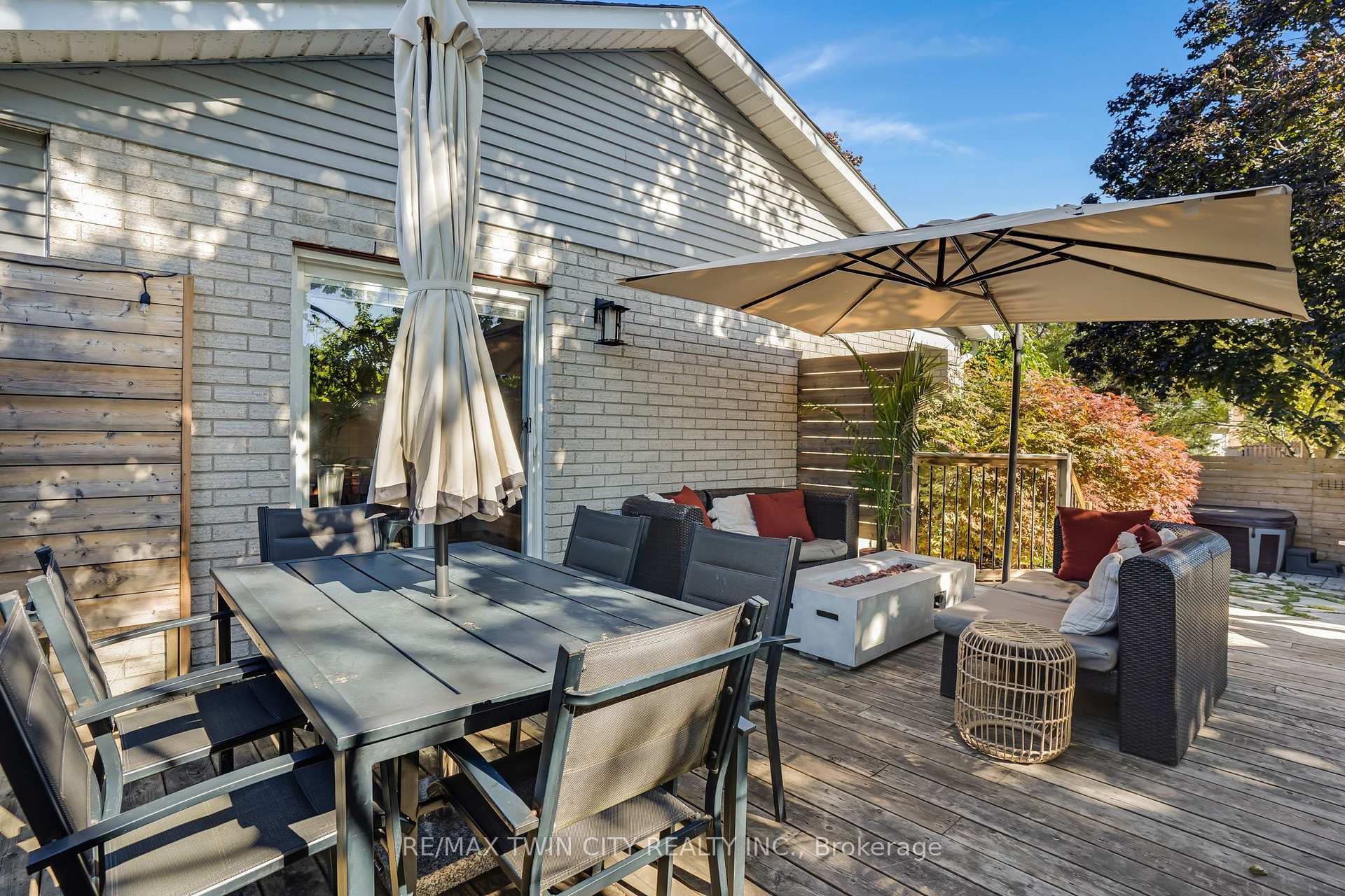 Photo 39 of 276 Camille Crescent, Waterloo, Lexington — HOMEH