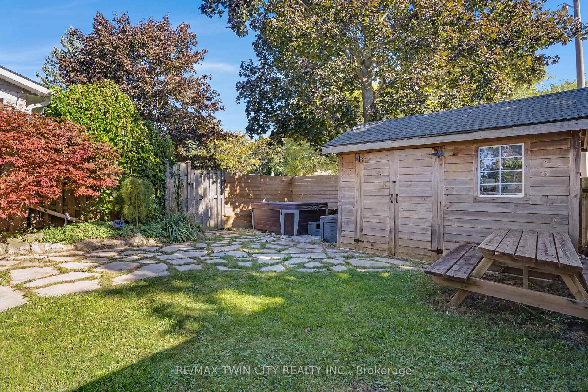Photo 45 of 276 Camille Crescent, Waterloo, Lexington — HOMEH