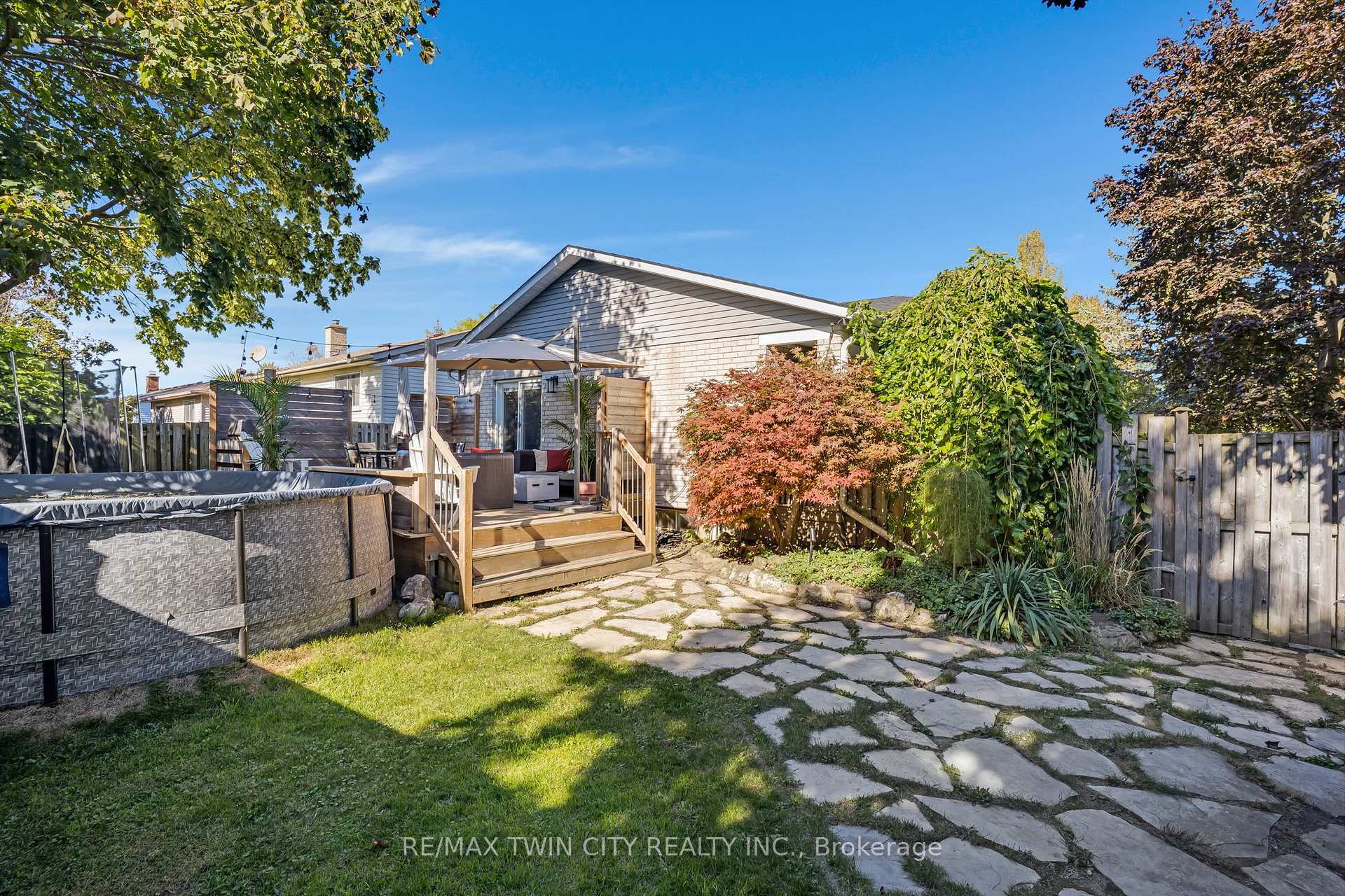 Photo 46 of 276 Camille Crescent, Waterloo, Lexington — HOMEH