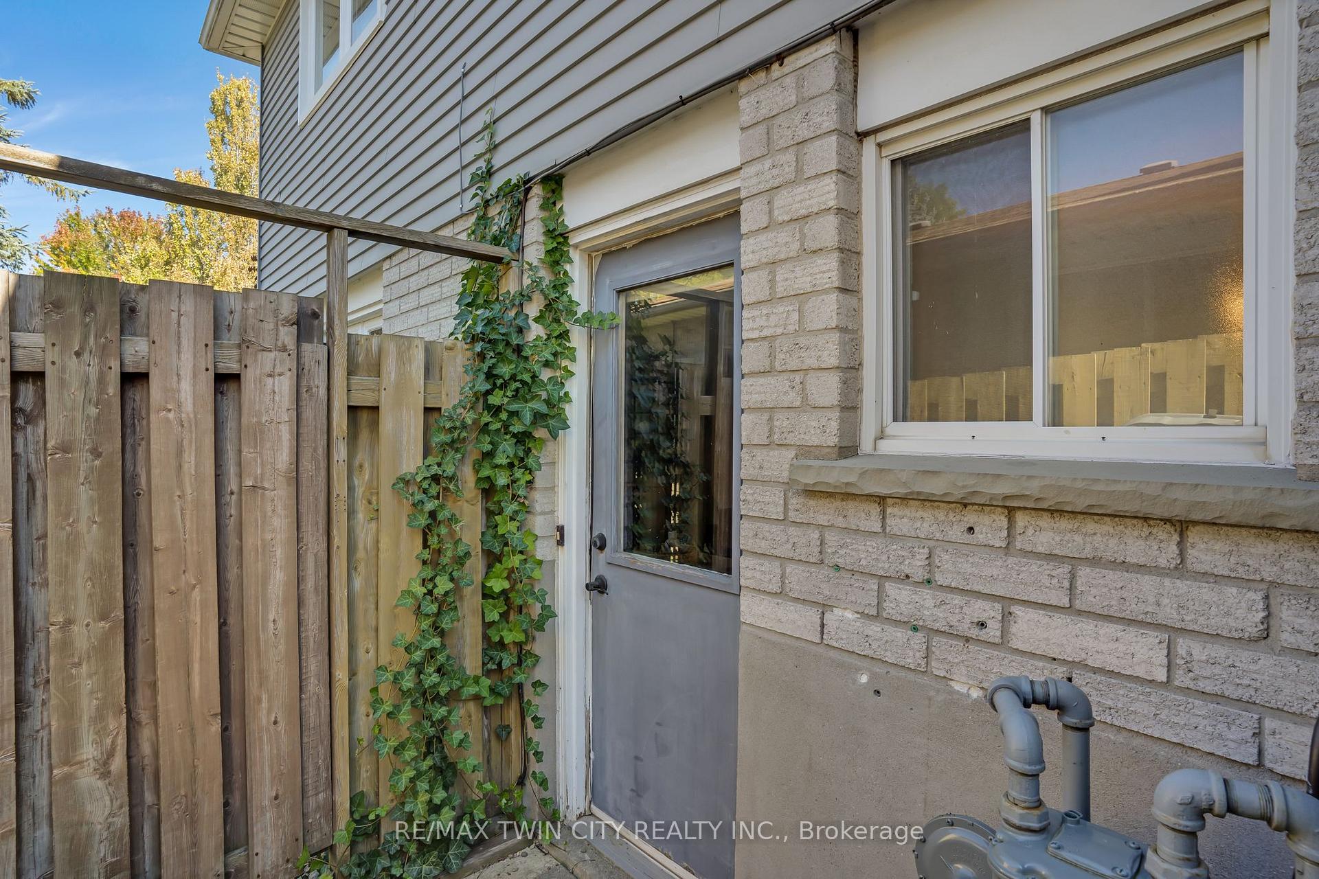Photo 47 of 276 Camille Crescent, Waterloo, Lexington — HOMEH