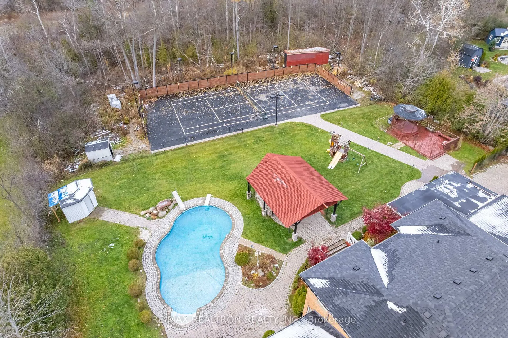 Photo 94 of 8 Fielding Court, Ajax, Northwest Ajax — HOMEH